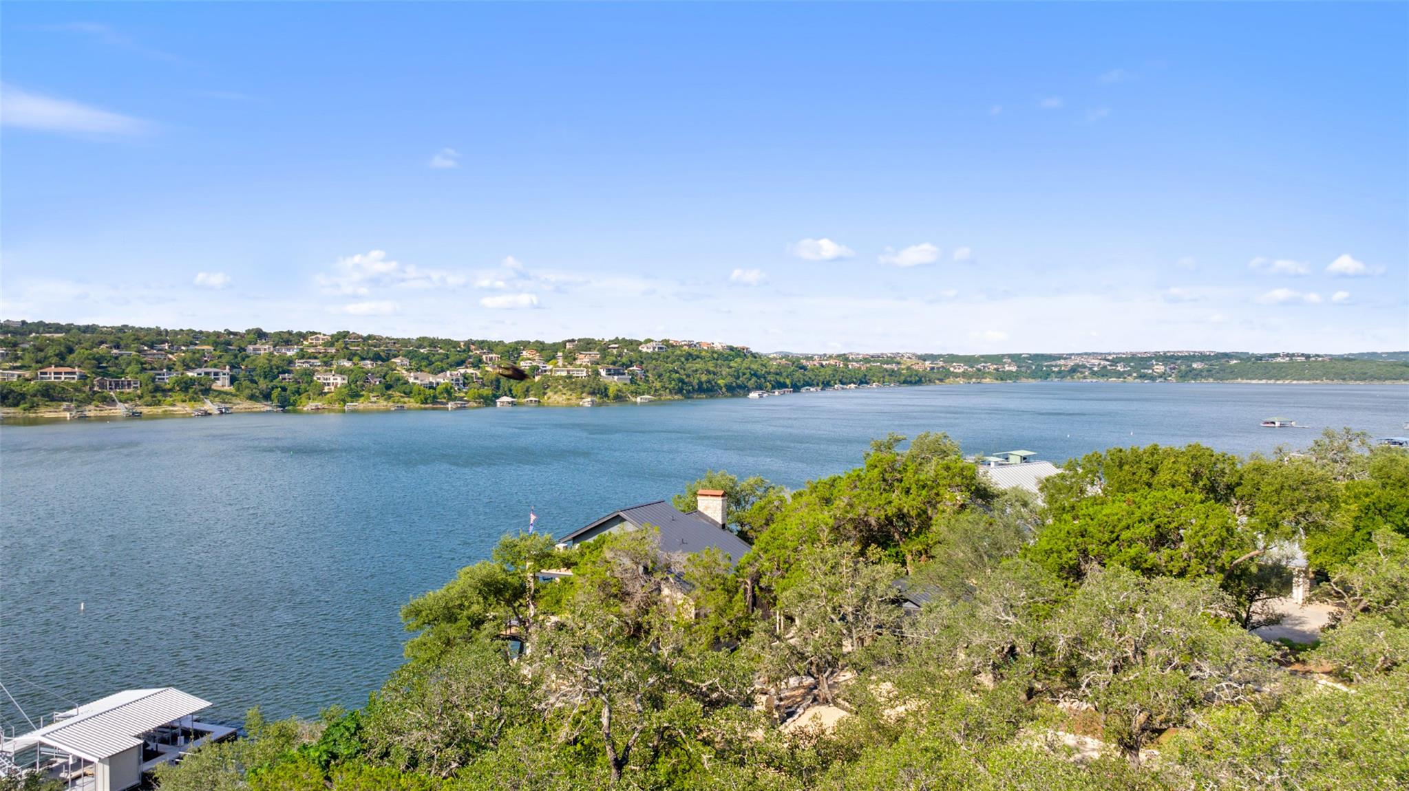18401 Lakepoint Cir, Point Venture, TX 78645