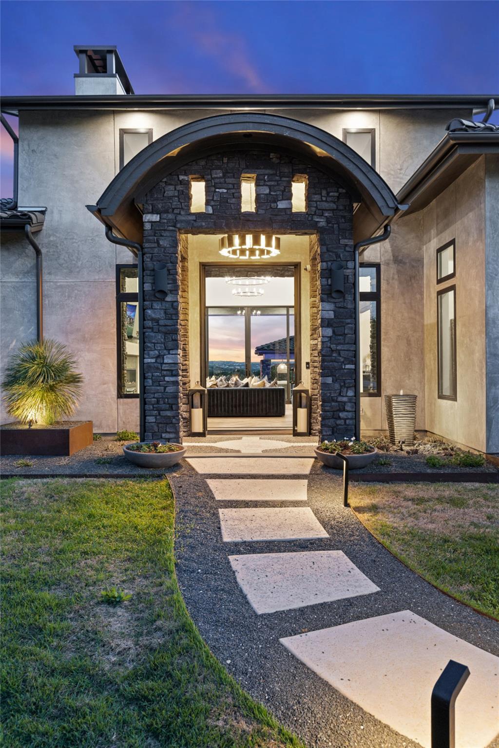 19204 Secretariat Pl, Spicewood, TX 78669