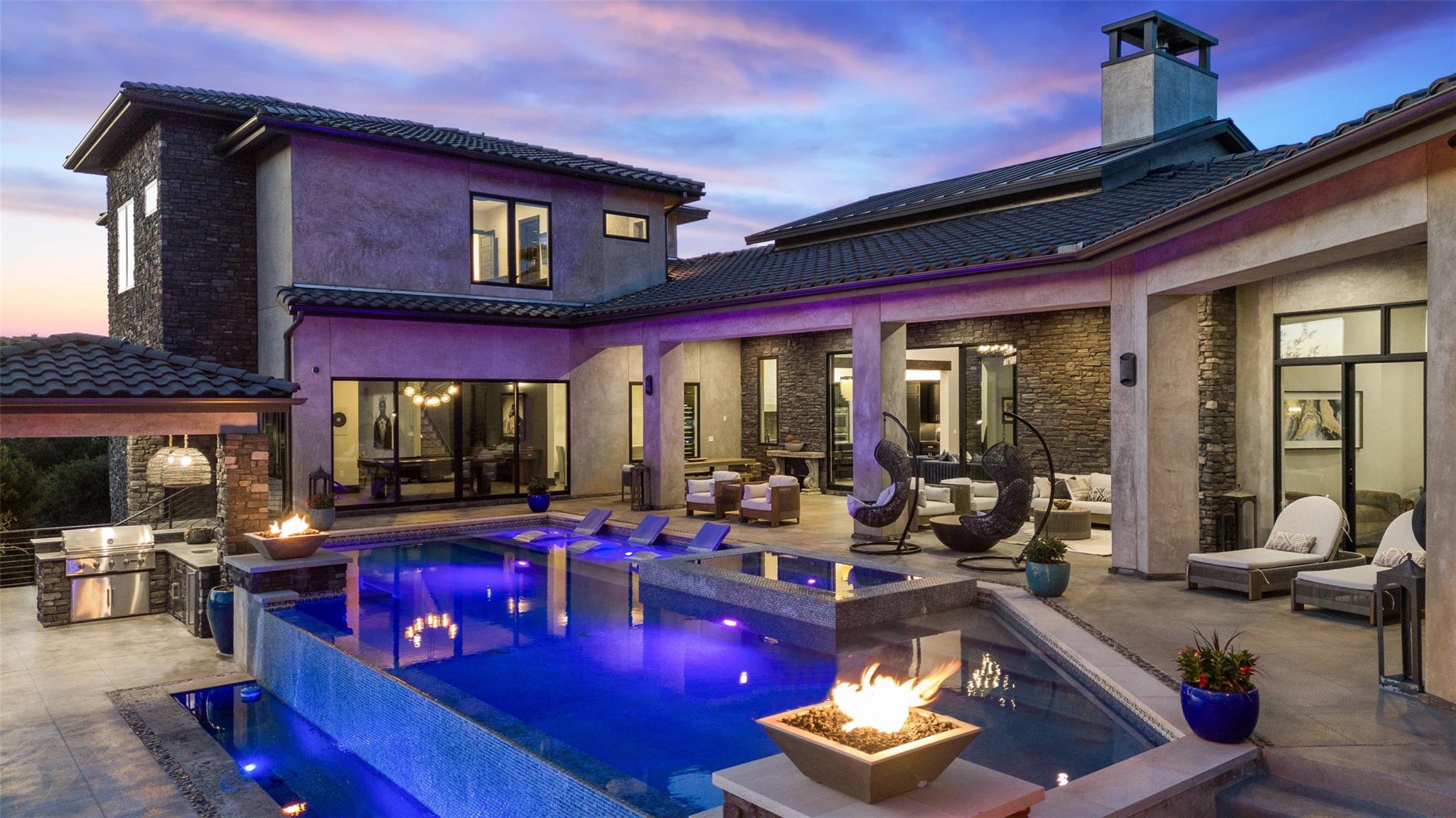 19204 Secretariat Pl, Spicewood, TX 78669