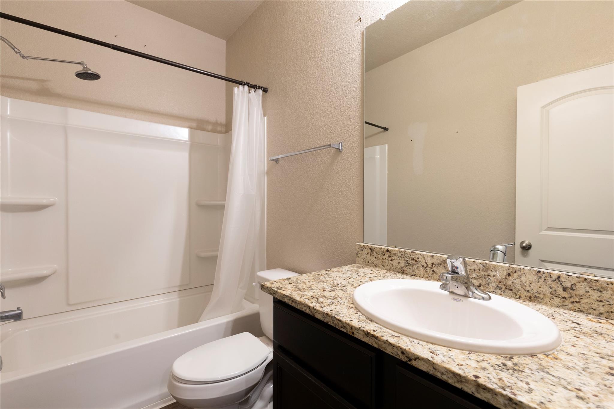 1458 Violet Ln, Kyle, TX 78640