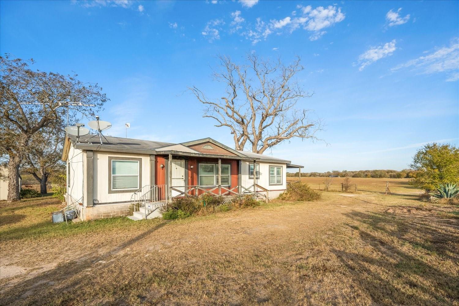 14858 Fm 1322, Luling, TX 78648