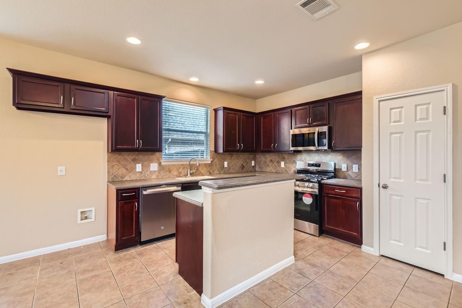 4312 Clear Meadow Pl, Round Rock, TX 78665
