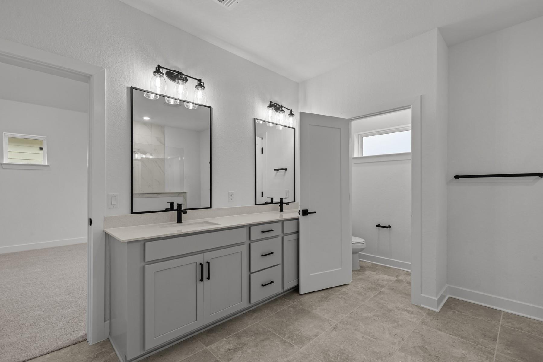 1021 Lucinda Williams Dr, Austin, TX 78744