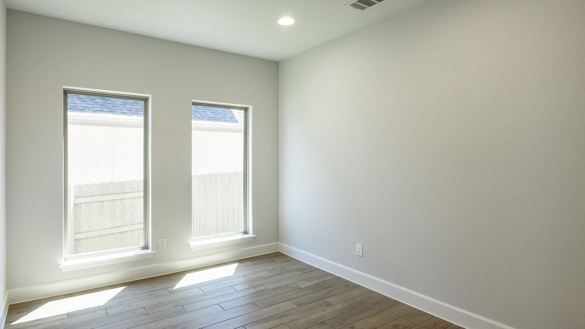 132 Hadleigh Dr, Hutto, TX 78634