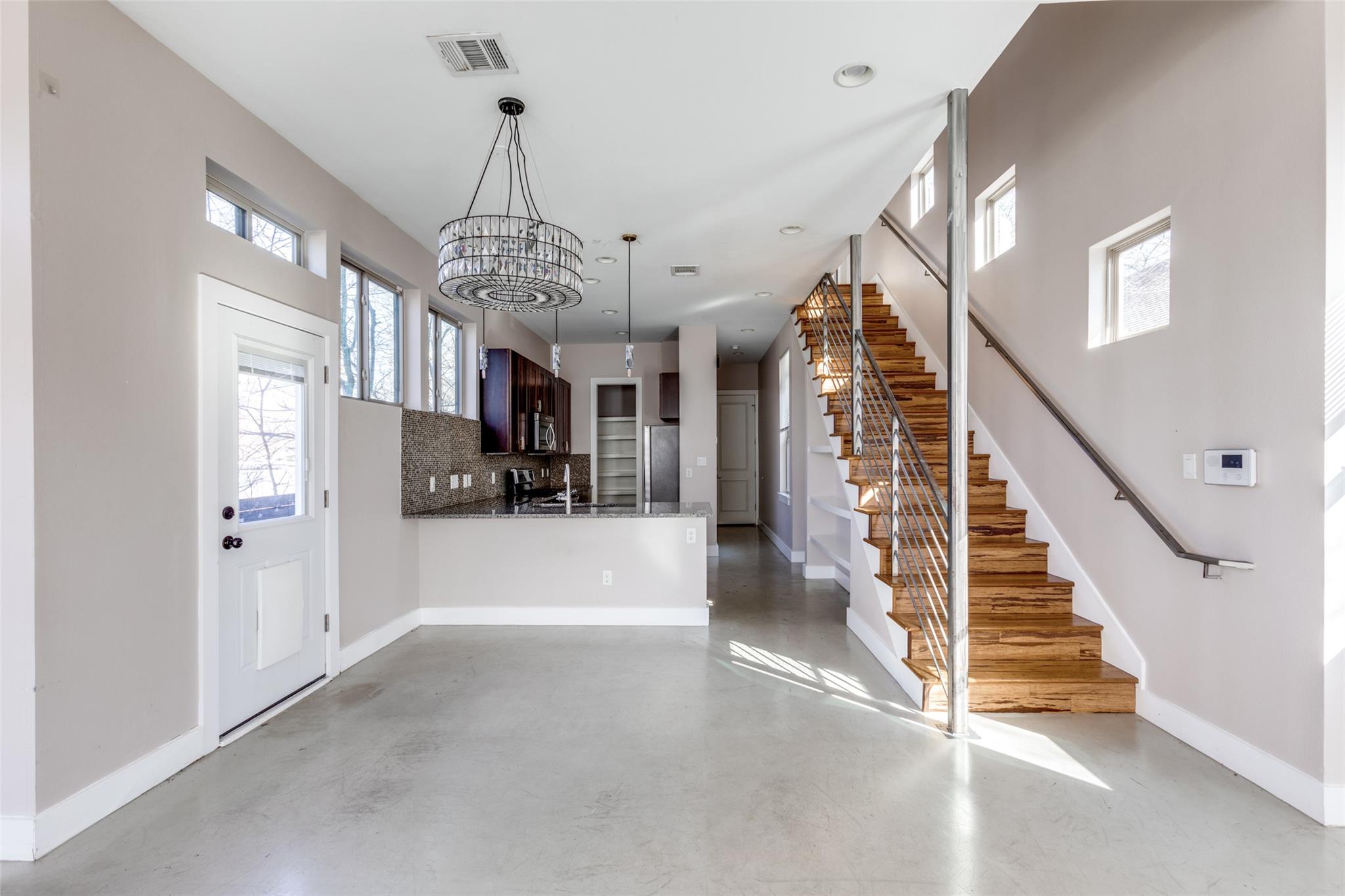 2912 E 14th St # A, Austin, TX 78702