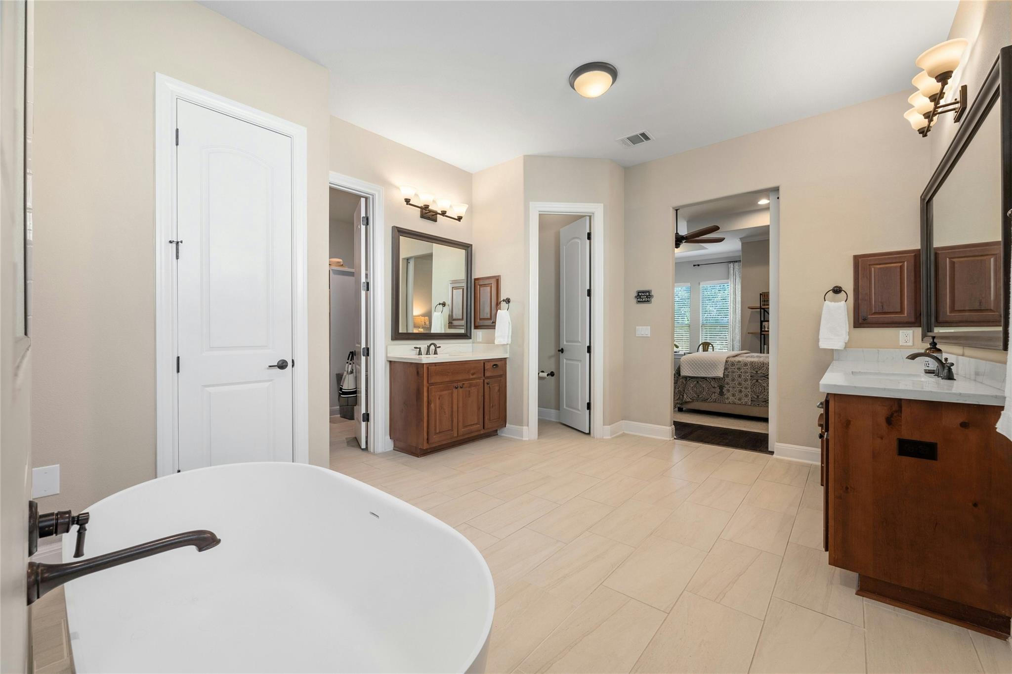 916 Morning Moon Cir, Austin, TX 78732