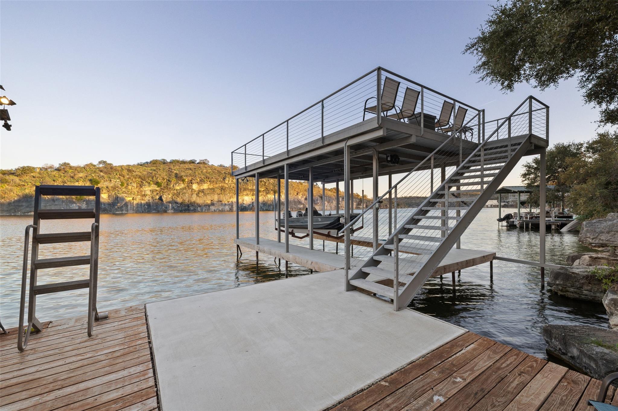 1204 Los Escondidos St, Marble Falls, TX 78654