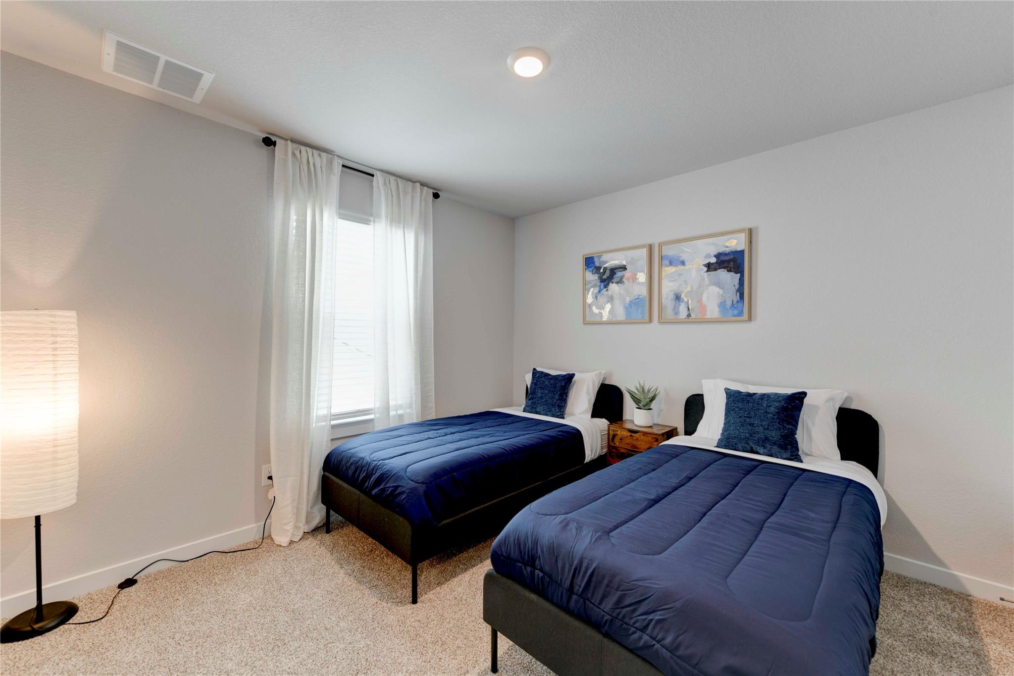 520 Clearlake Dr, Hutto, TX 78634