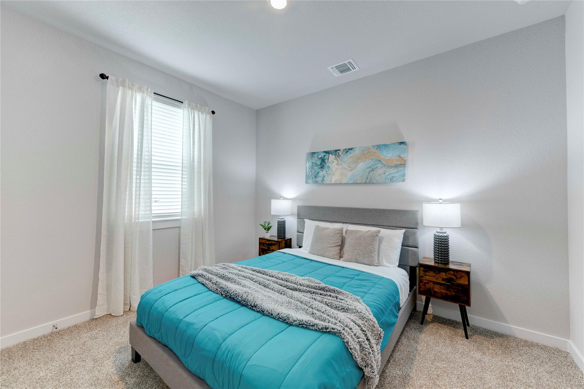 520 Clearlake Dr, Hutto, TX 78634