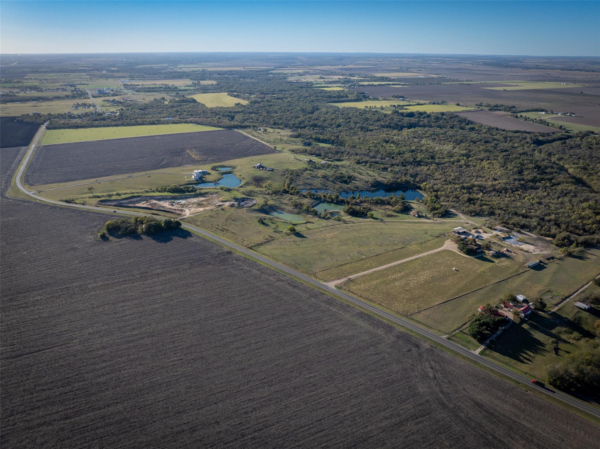 2001 Fm 1331 Rd, Taylor, TX 76574