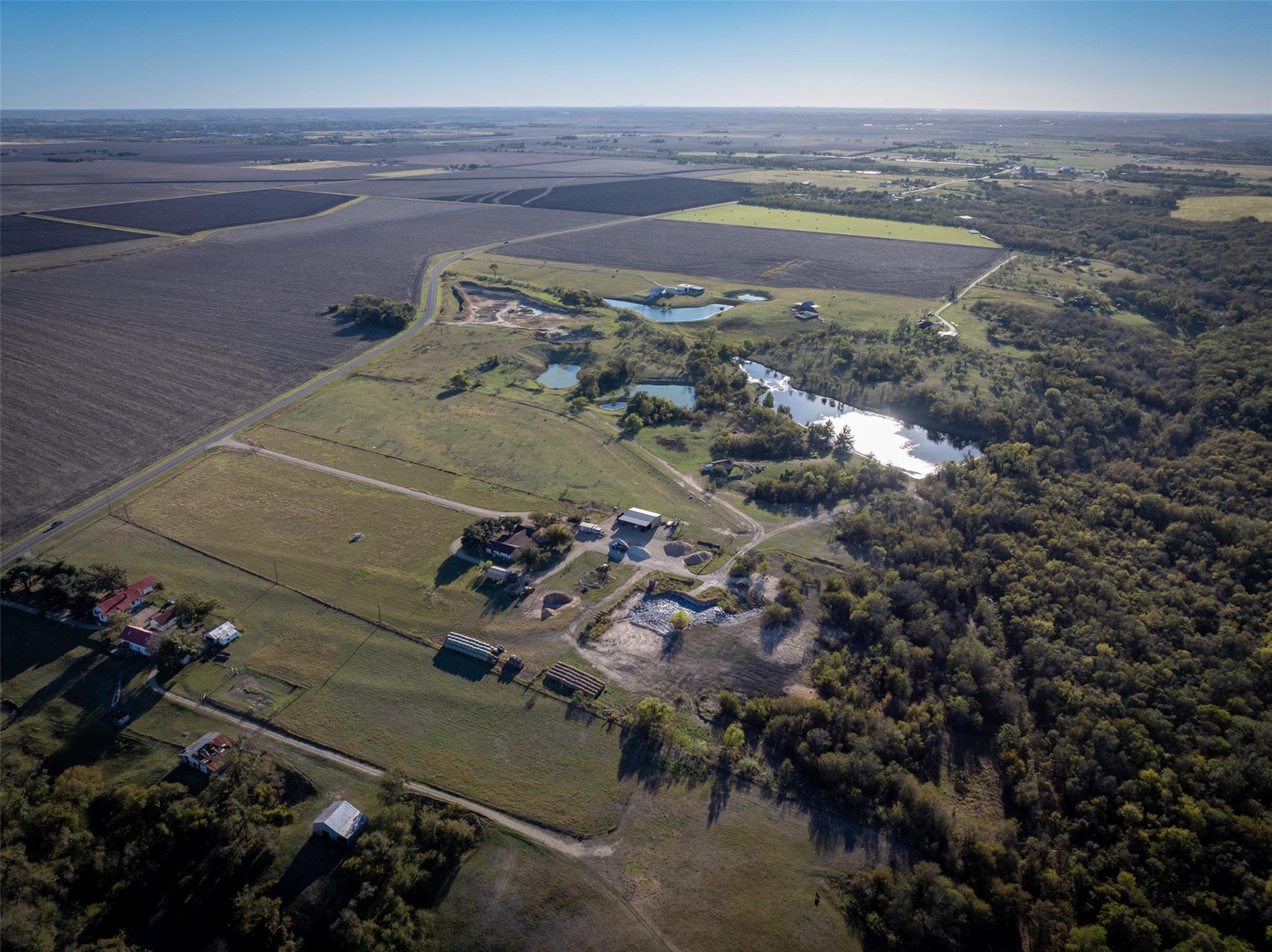 2001 Fm 1331 Rd, Taylor, TX 76574