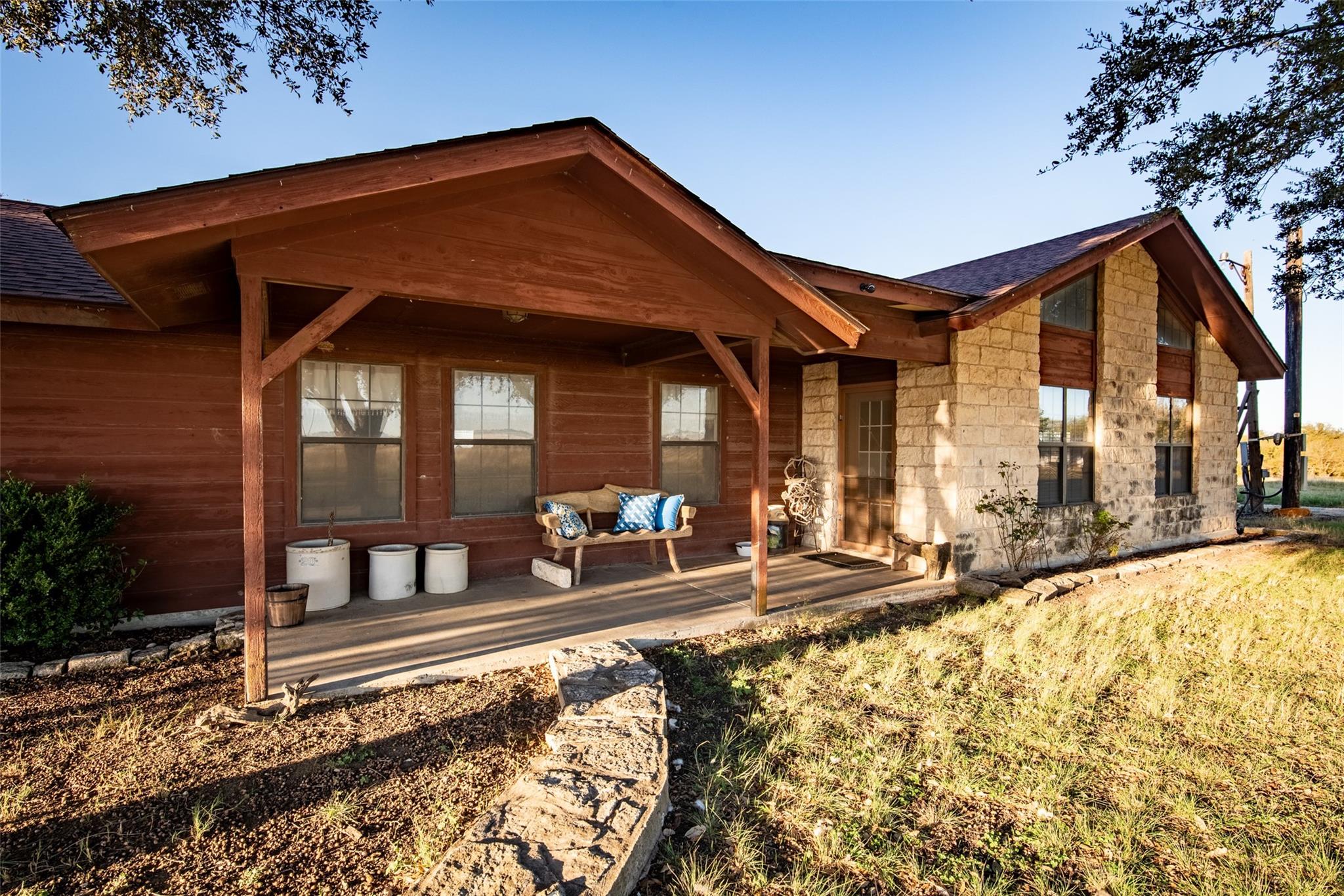 2001 Fm 1331 Rd, Taylor, TX 76574