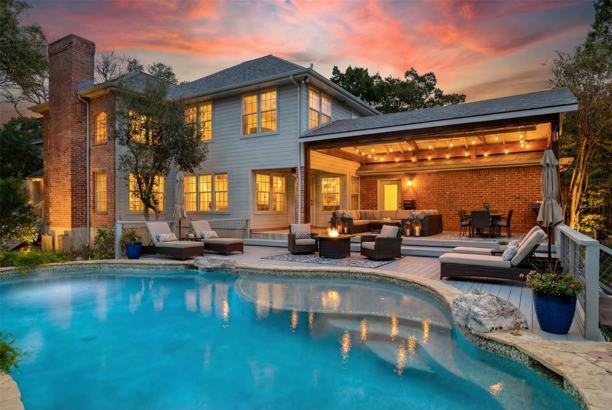 857 Mission Hills Dr, New Braunfels, TX 78130