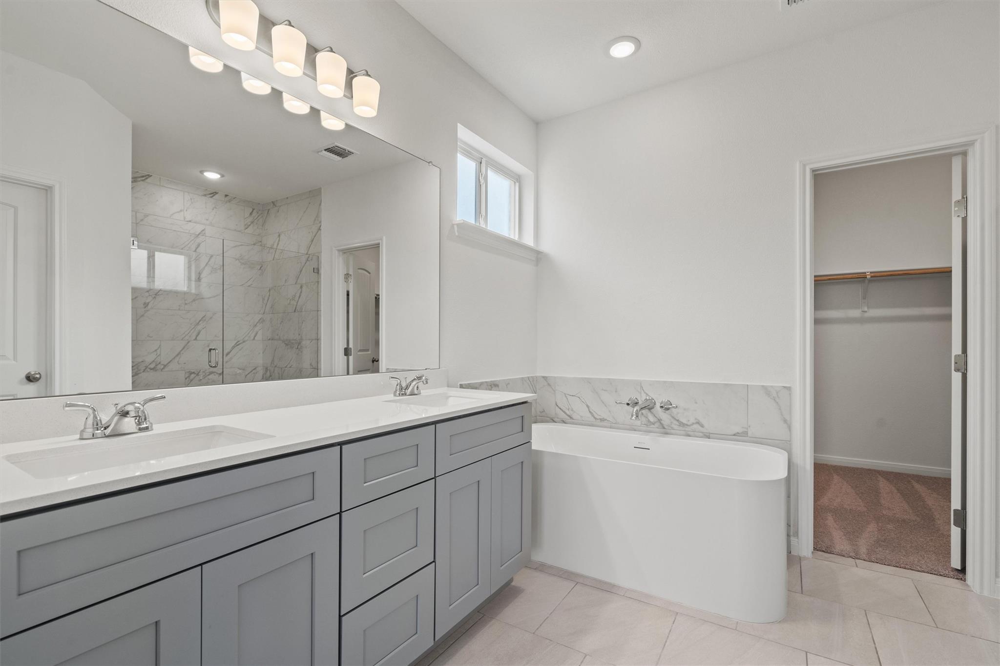 228 Ironshoe Trl, Liberty Hill, TX 78642