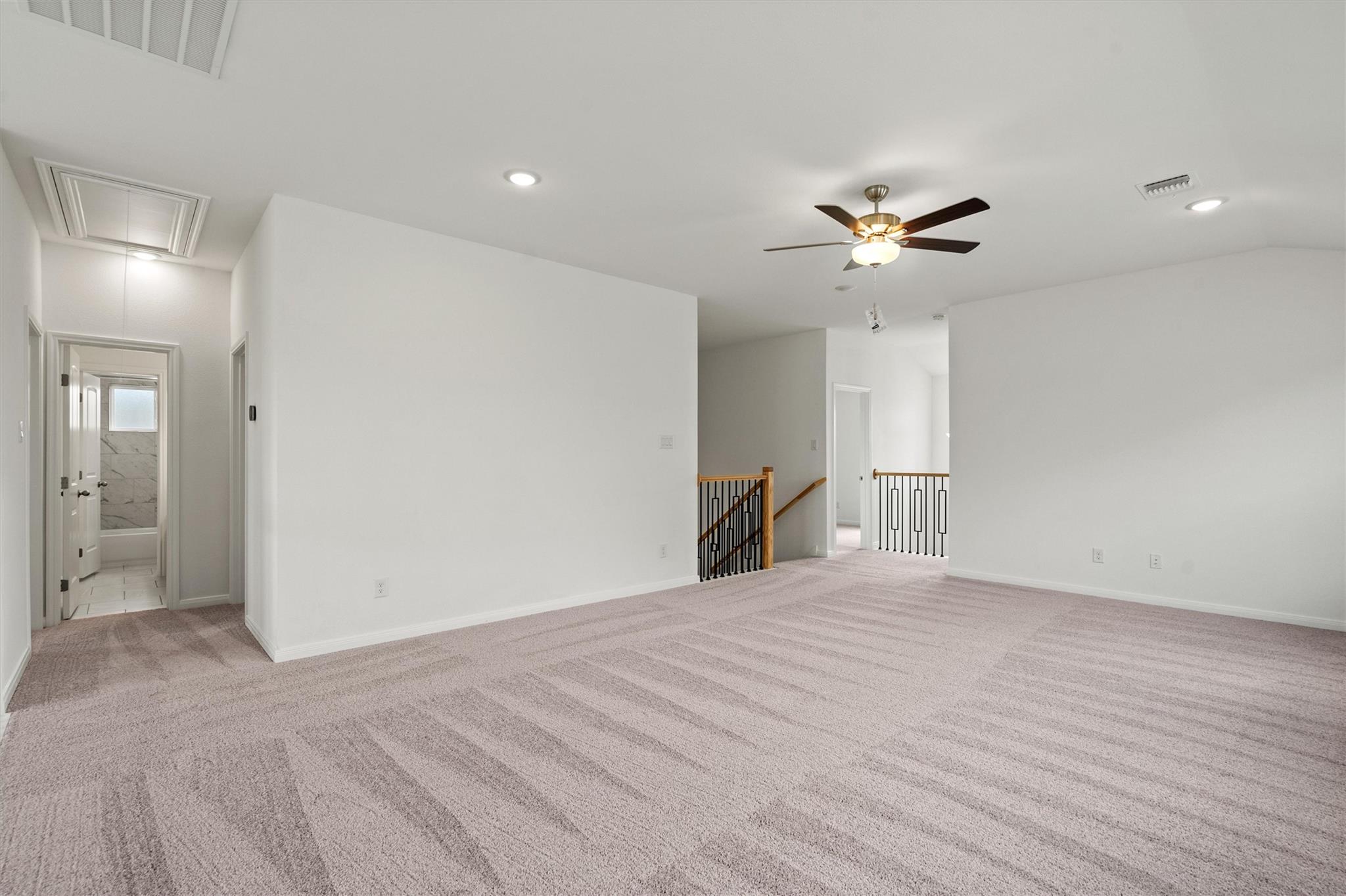 228 Ironshoe Trl, Liberty Hill, TX 78642