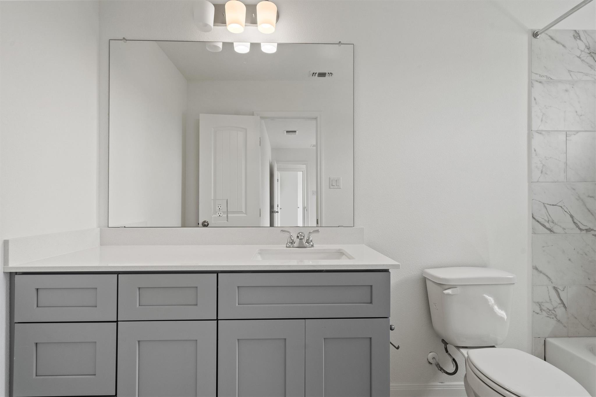 228 Ironshoe Trl, Liberty Hill, TX 78642