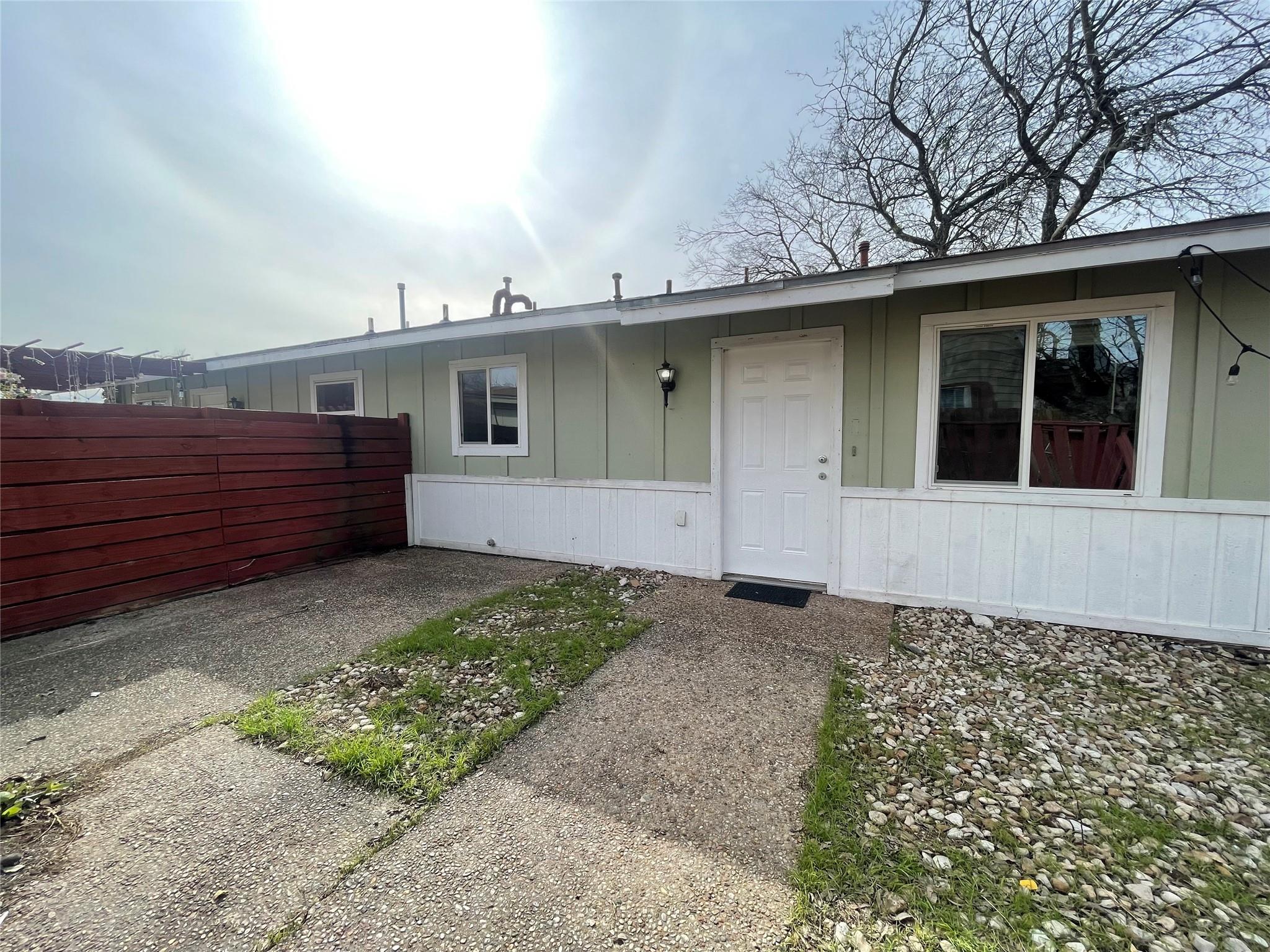 5408 Ponciana Dr # B, Austin, TX 78744