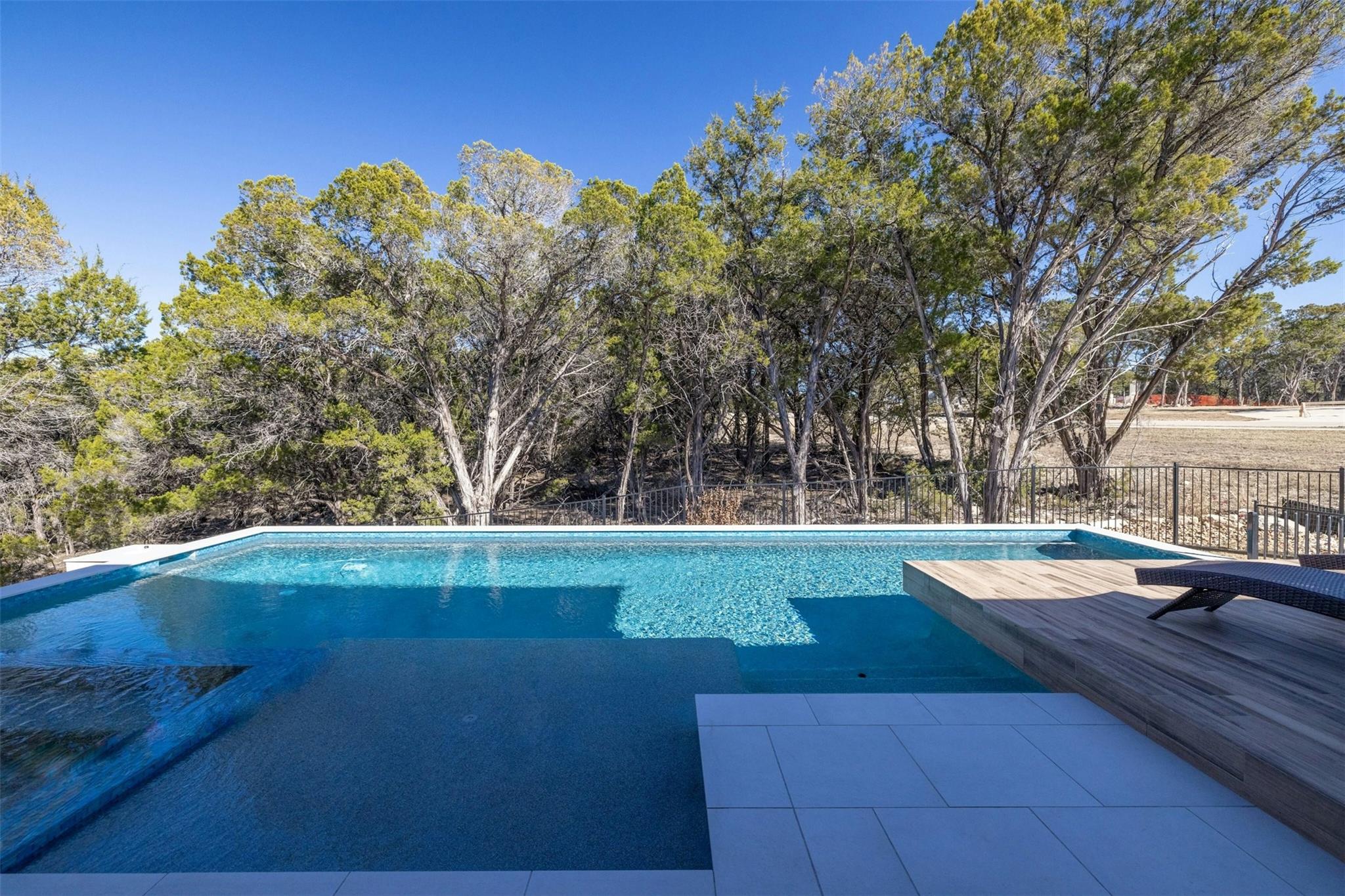 6601 Rocky Grotto Cv, Jonestown, TX 78645