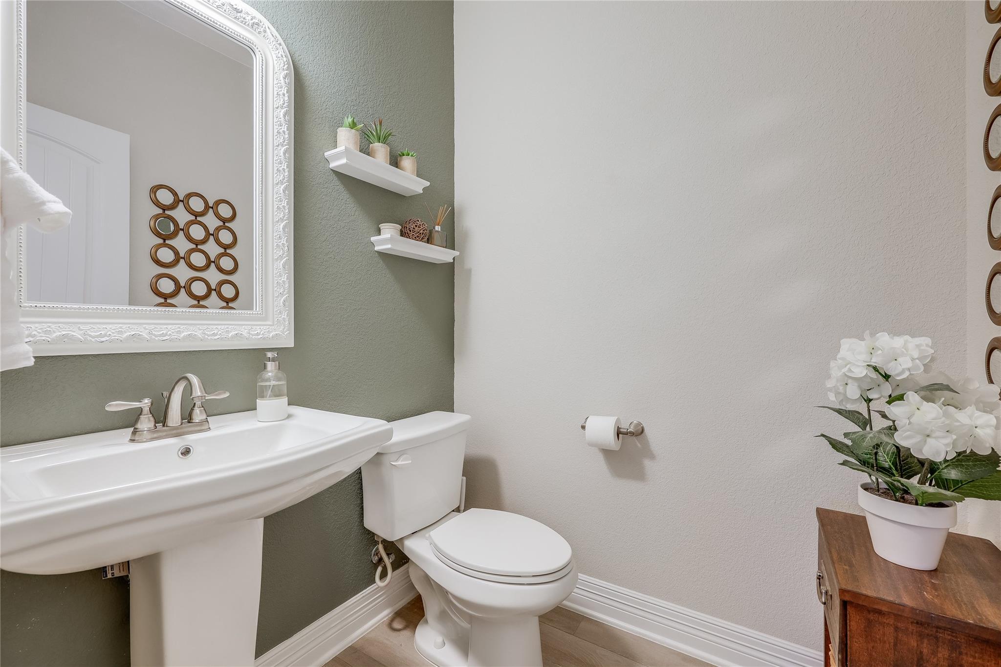 2104 Ringstaff Rd, Leander, TX 78641