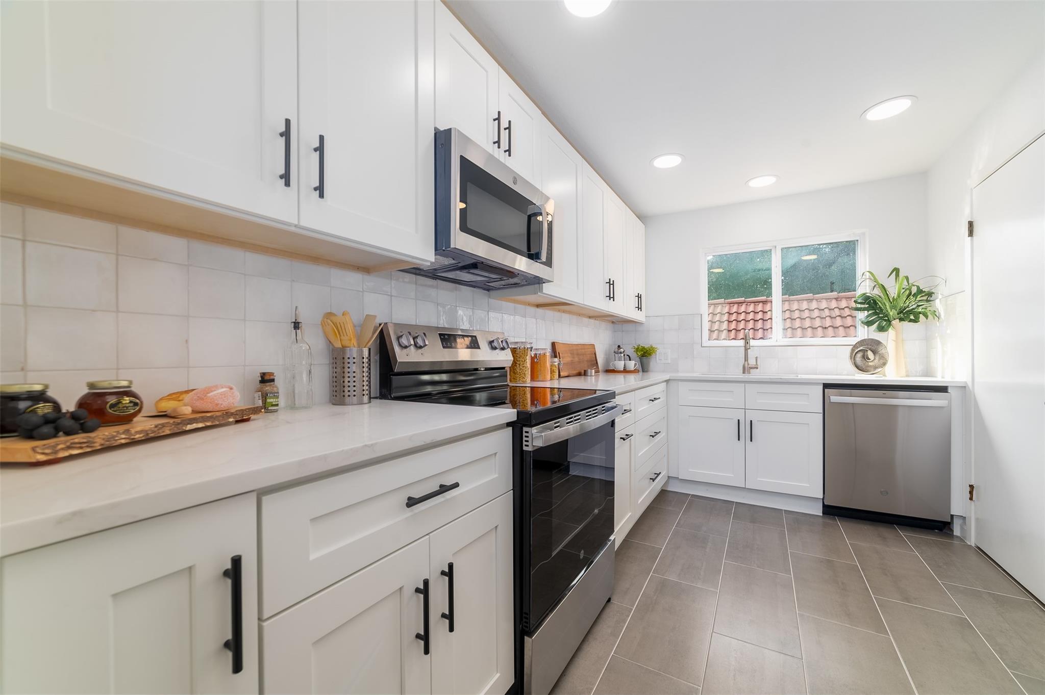 2918 Ranch Road 620 Rd N # B-109, Austin, TX 78734