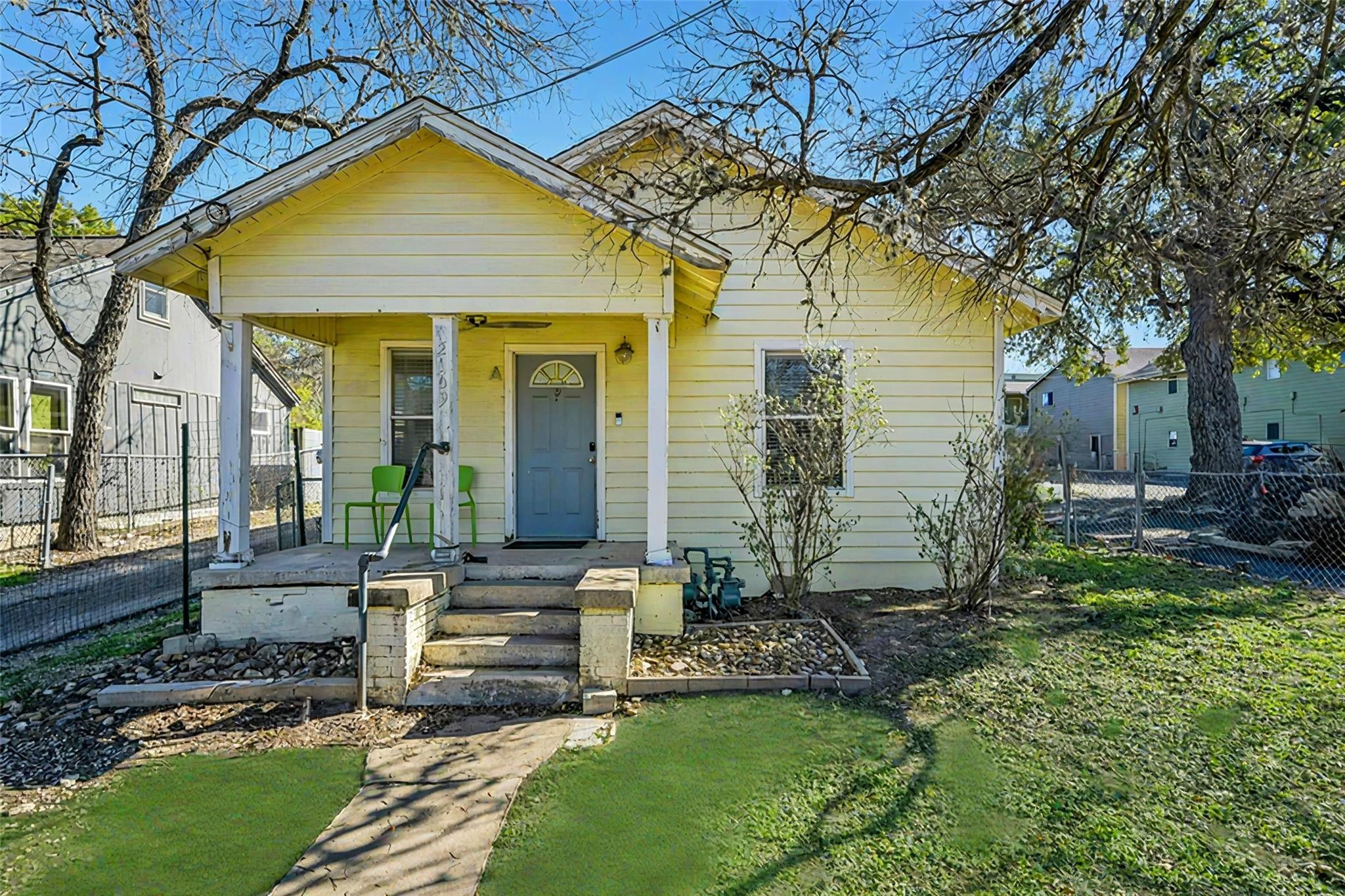 2109 S 5 th St, Austin, TX 78704