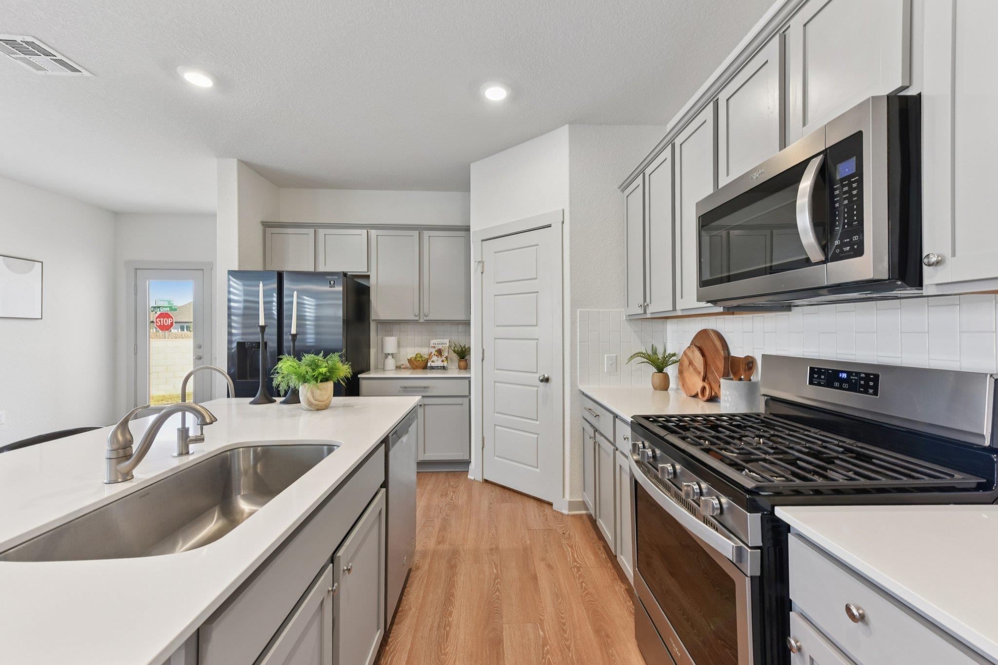 14117 McArthur Dr, Manor, TX 78653