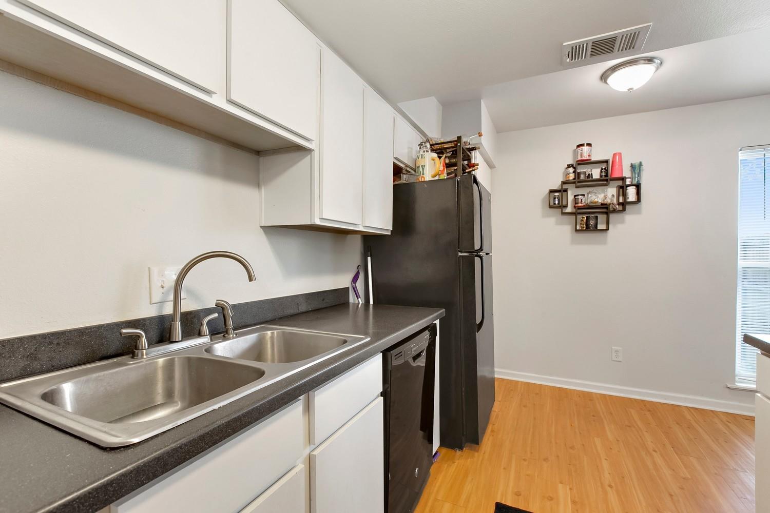 2301 Ohlen Rd # 114, Austin, TX 78757