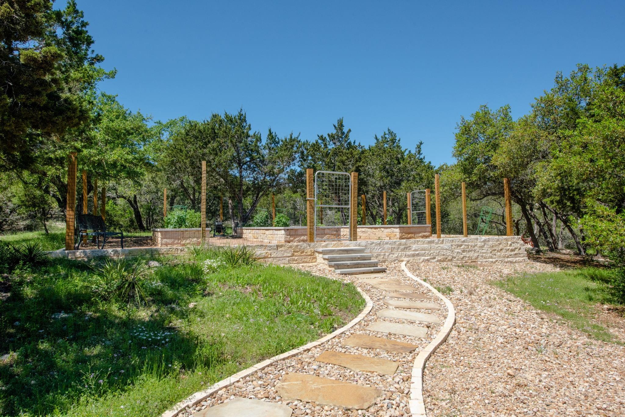 4018 Bee Creek Rd, Spicewood, TX 78669