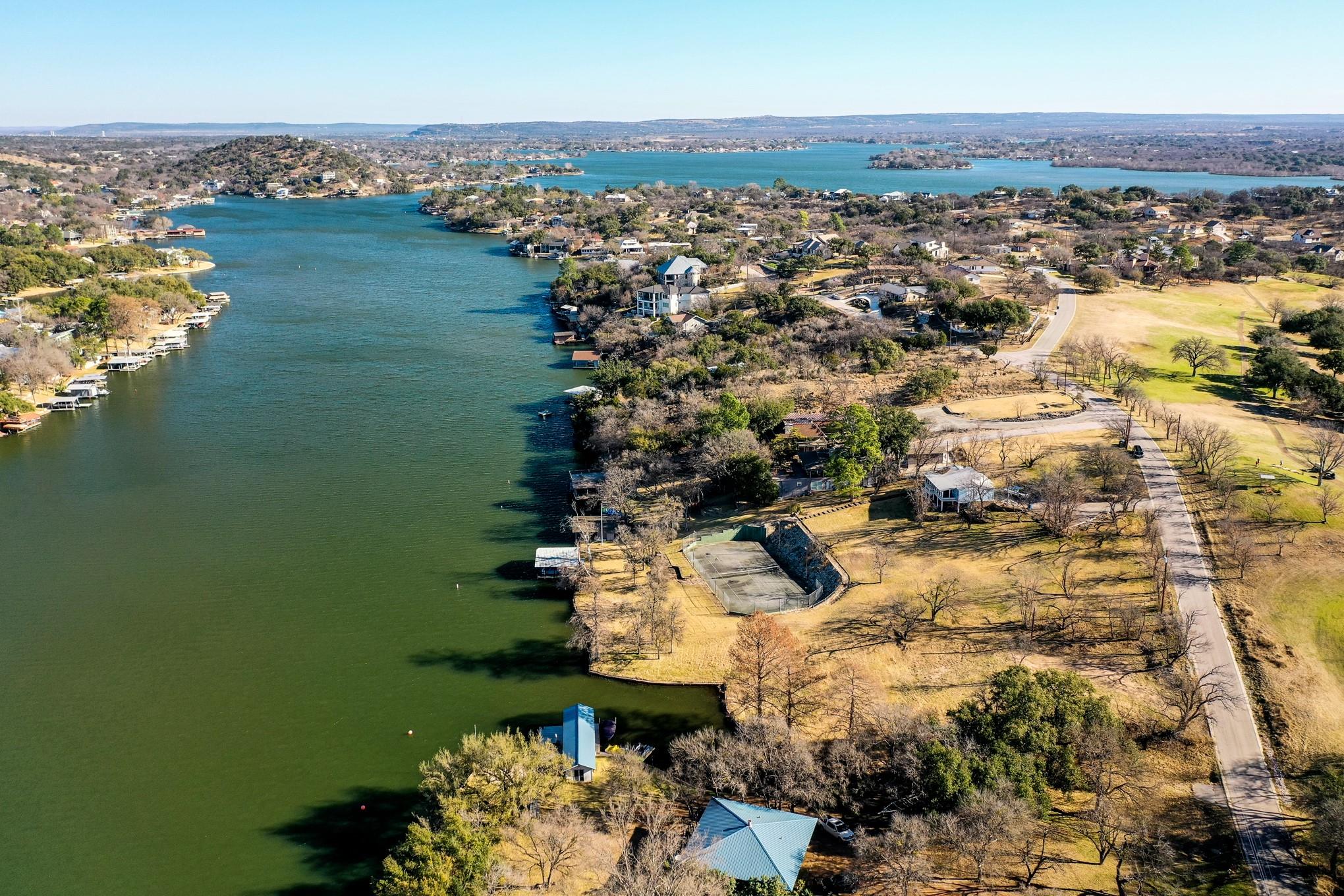 2908-2910 Pack Saddle Dr, Horseshoe Bay, TX 78657