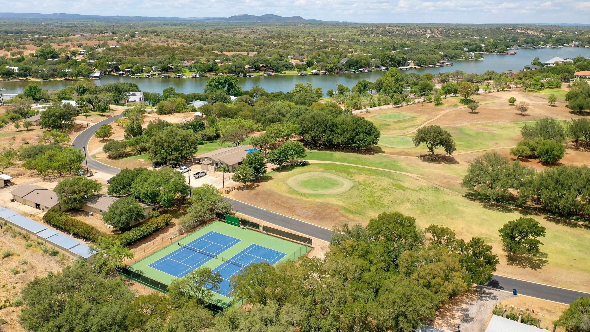 2908-2910 Pack Saddle Dr, Horseshoe Bay, TX 78657
