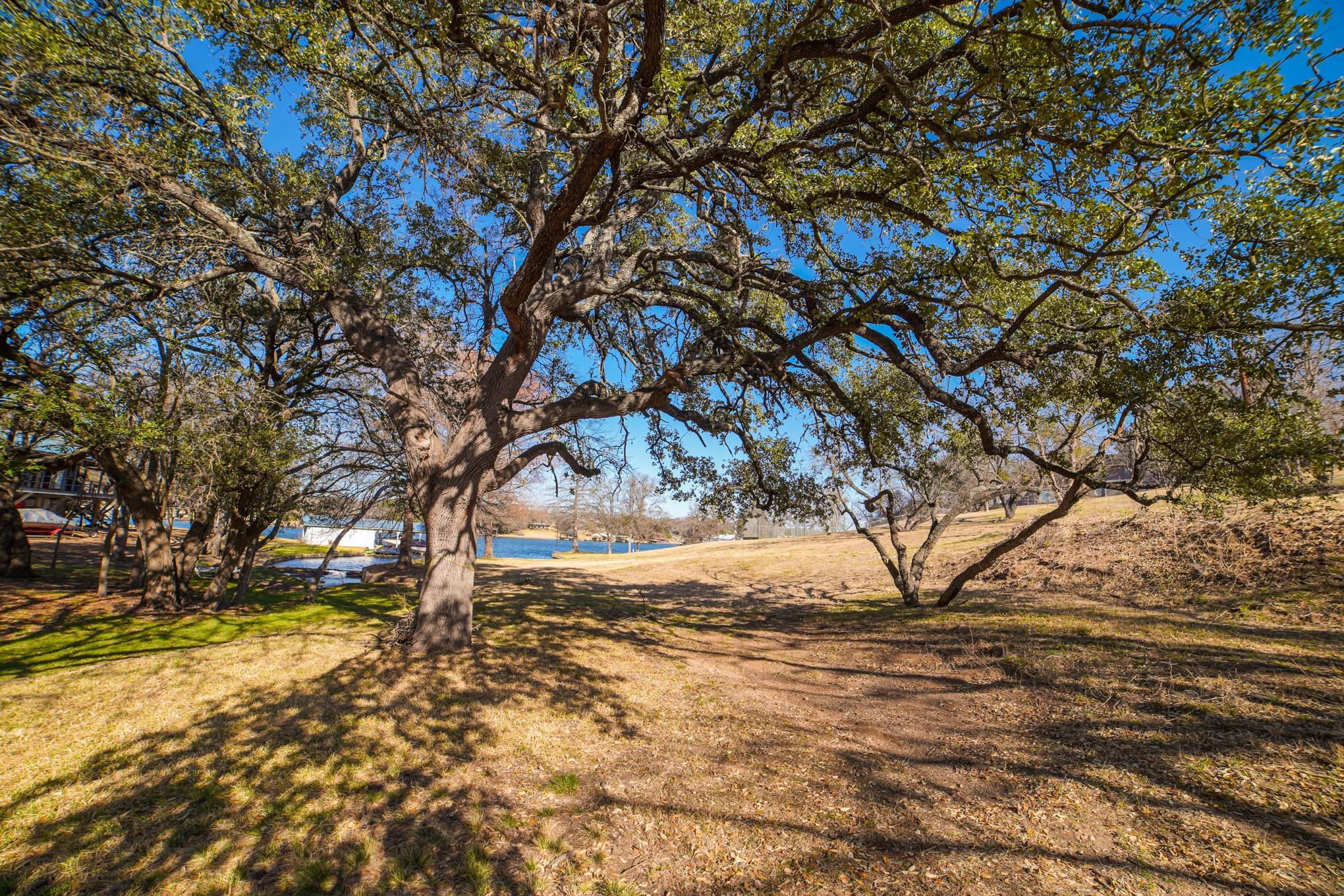 2908-2910 Pack Saddle Dr, Horseshoe Bay, TX 78657