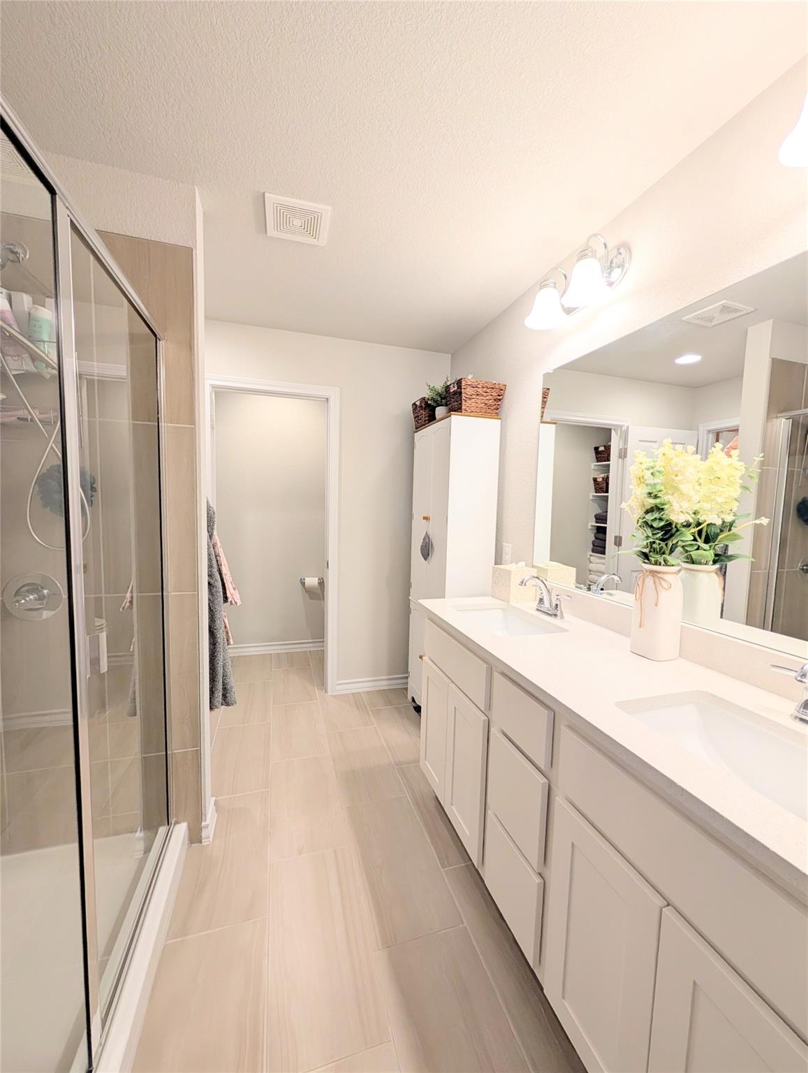 226 Thornless Cir, Buda, TX 78610