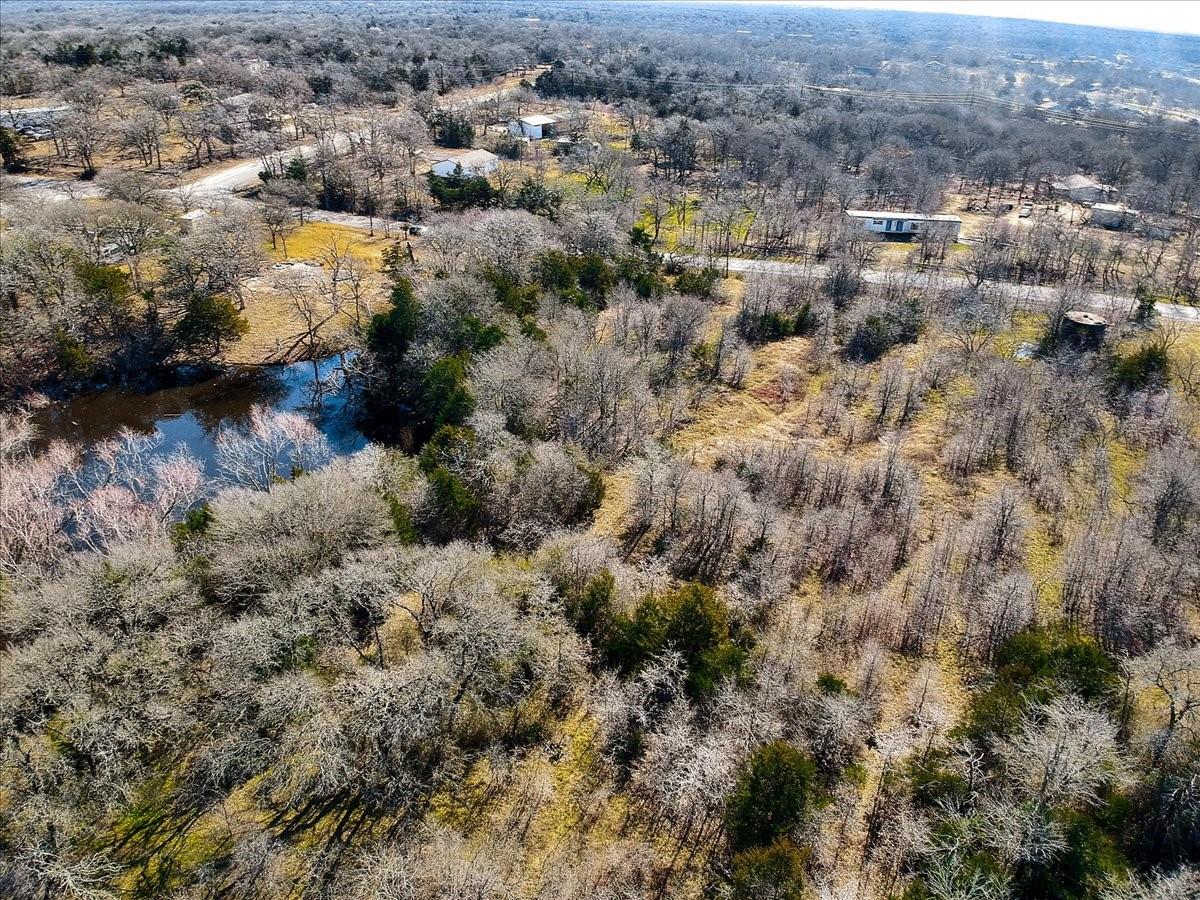 412 Old San Antonio Rd, Dale, TX 78616