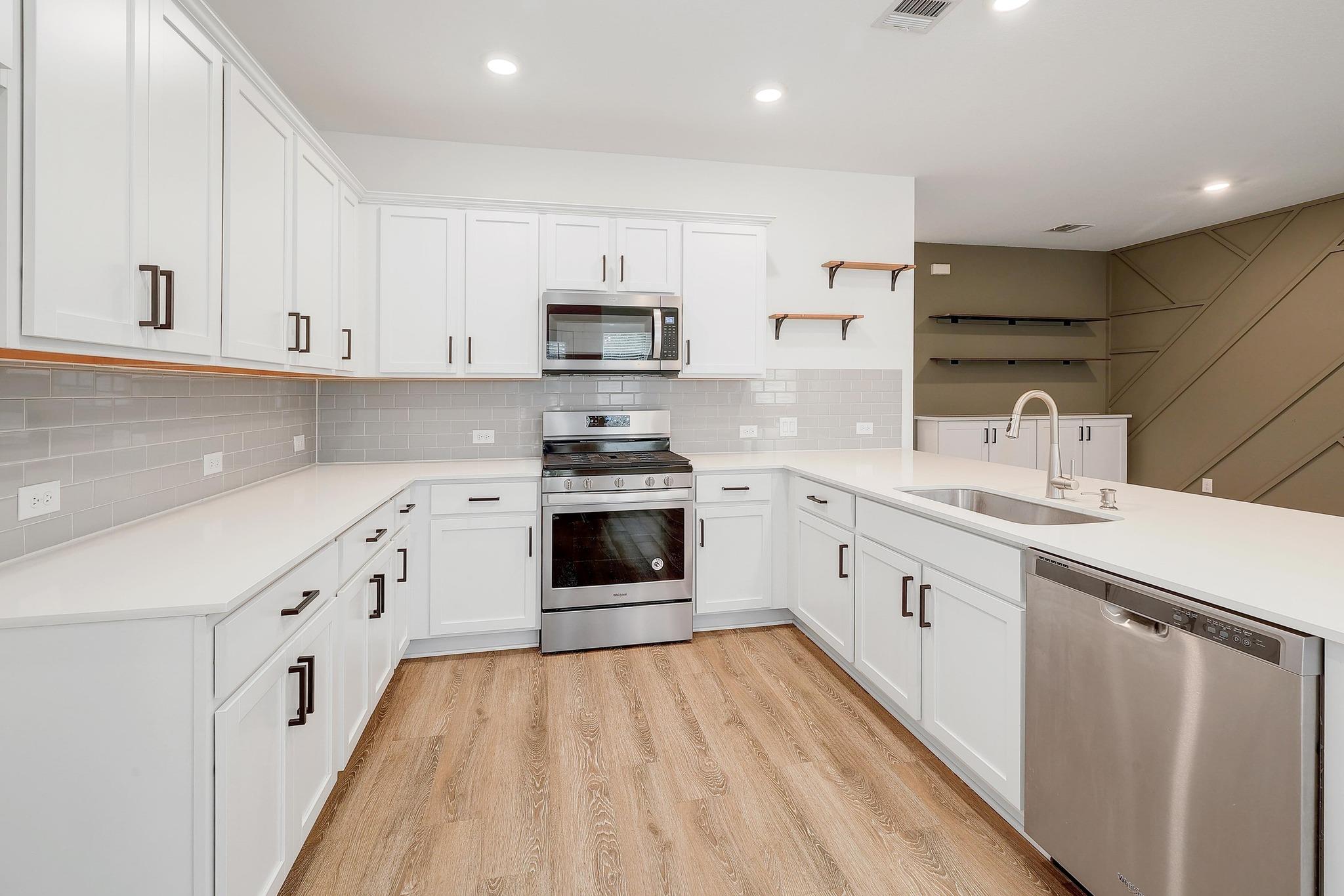 204 Shawi Pass, Leander, TX 78641