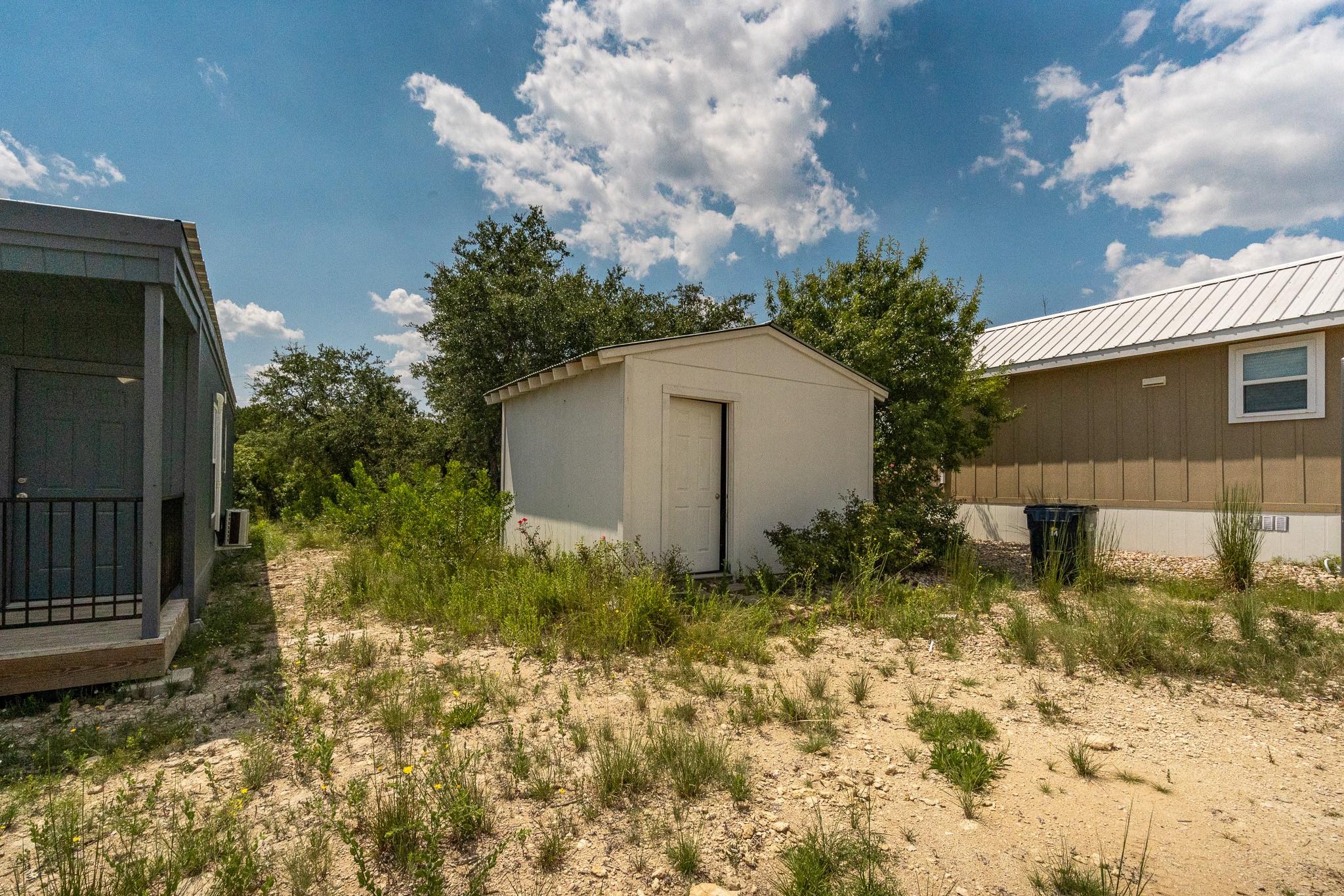 24369-2 Bingham Creek Rd, Leander, TX 78641