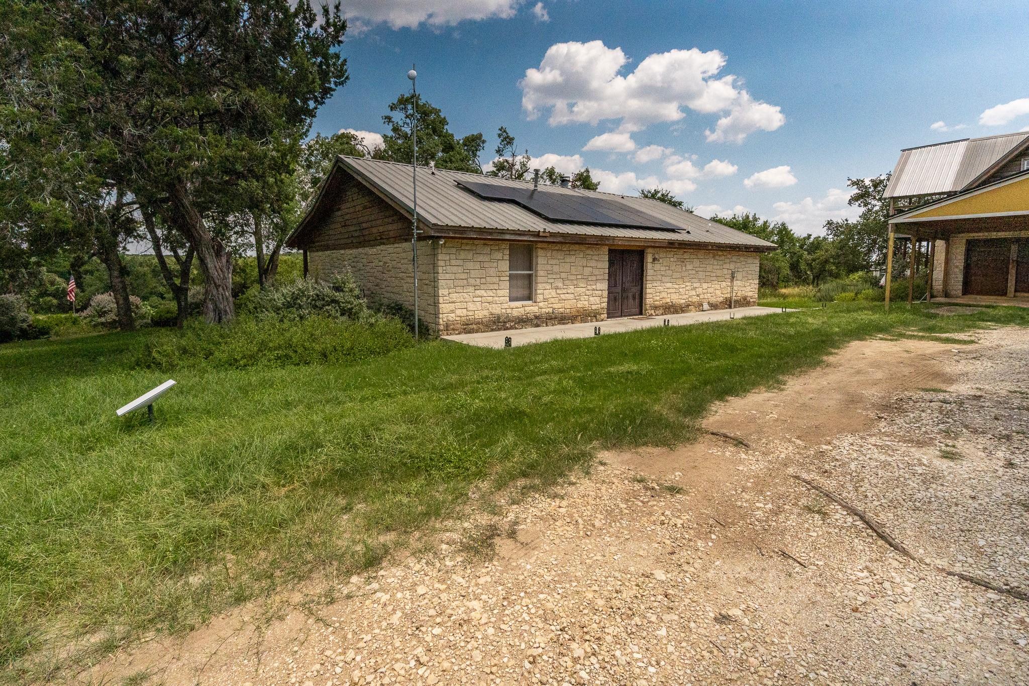 24369-2 Bingham Creek Rd, Leander, TX 78641