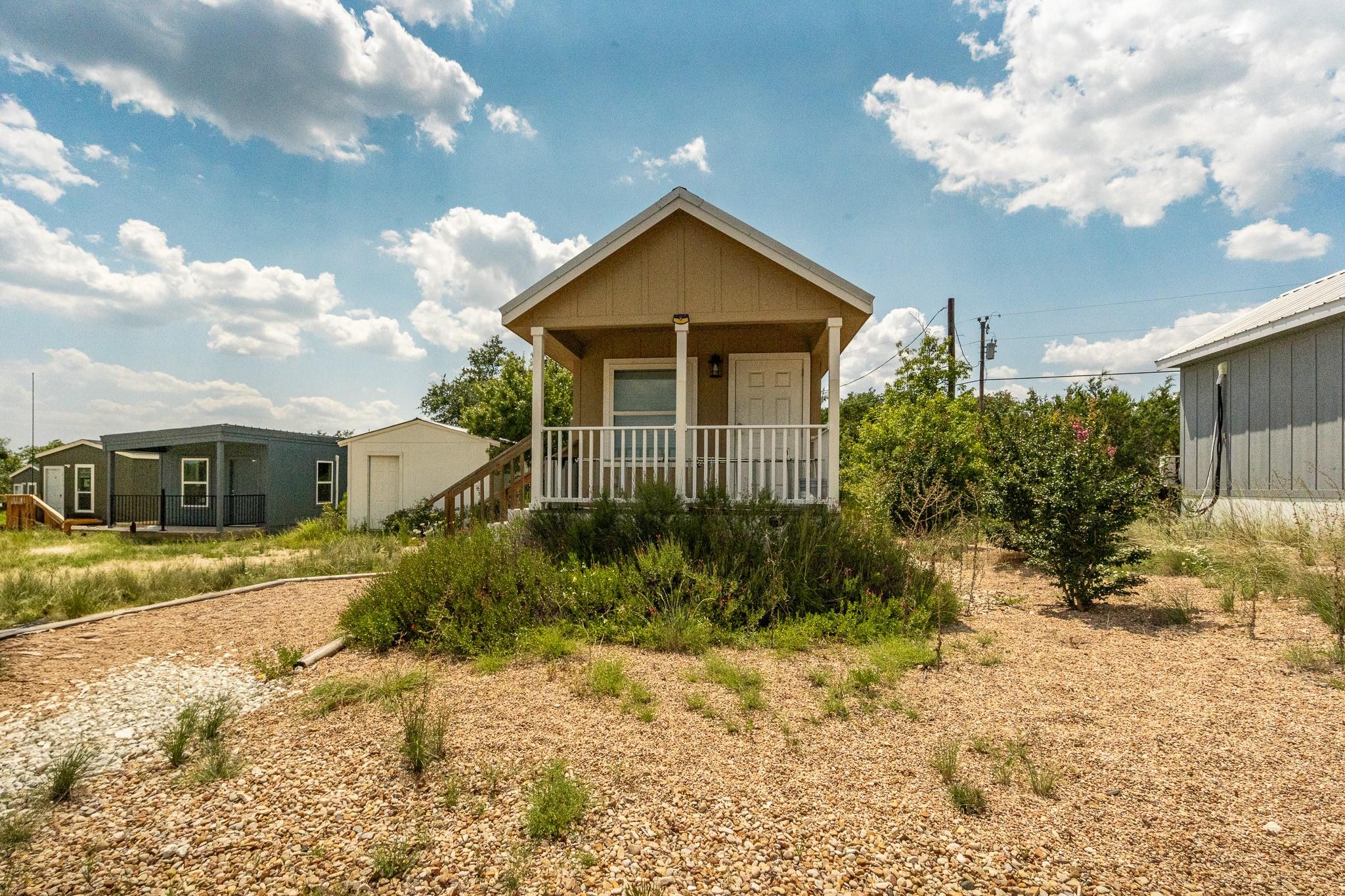 24369-2 Bingham Creek Rd, Leander, TX 78641