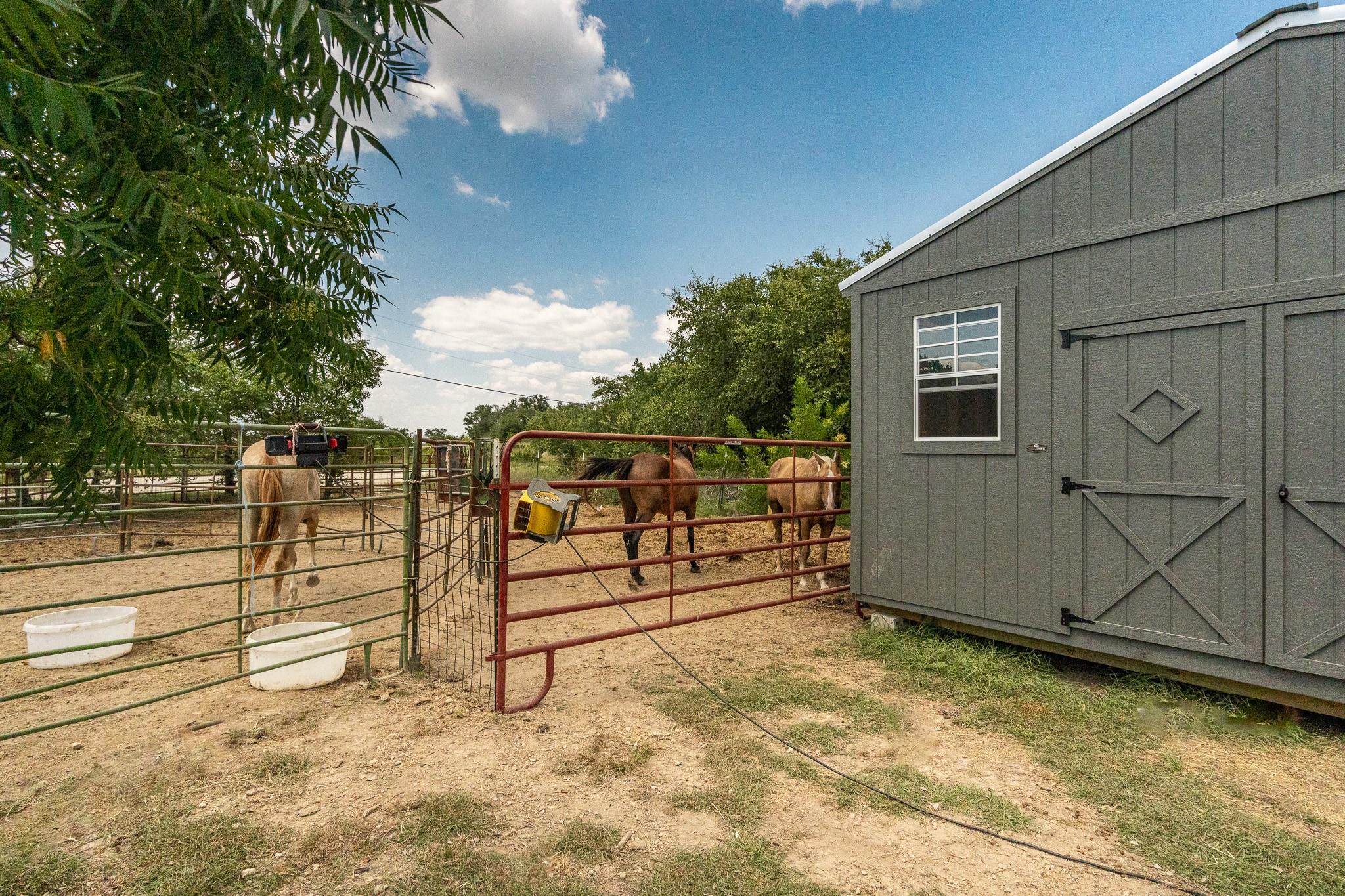 24369-2 Bingham Creek Rd, Leander, TX 78641