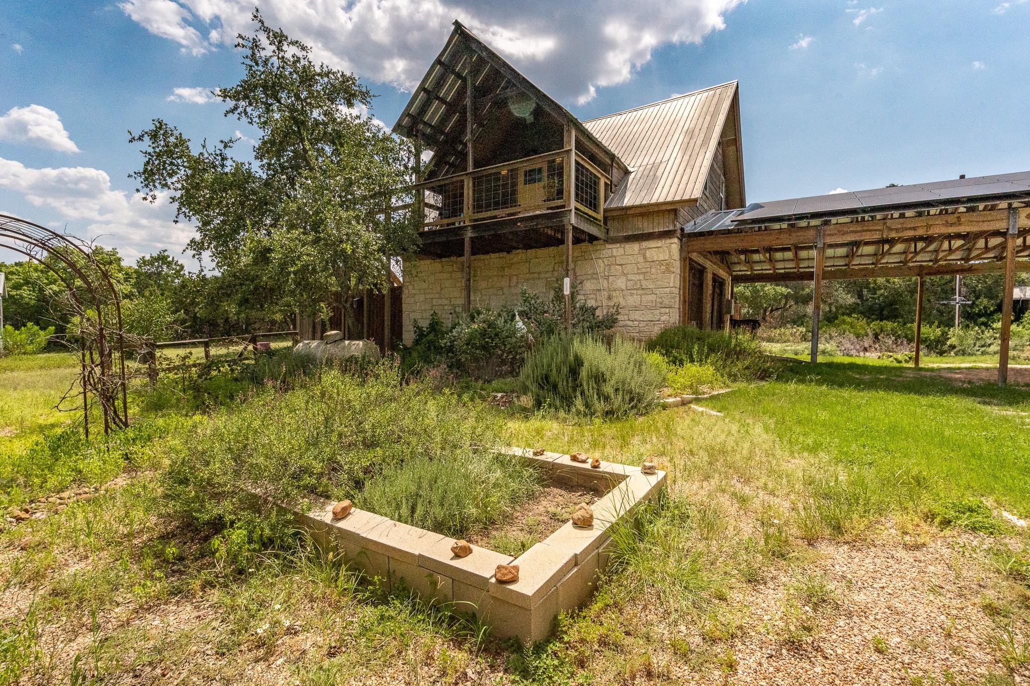 24369-2 Bingham Creek Rd, Leander, TX 78641