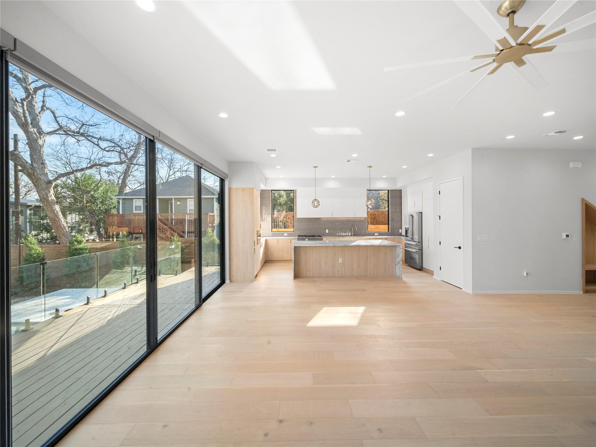 2107 Brackenridge St # B, Austin, TX 78704