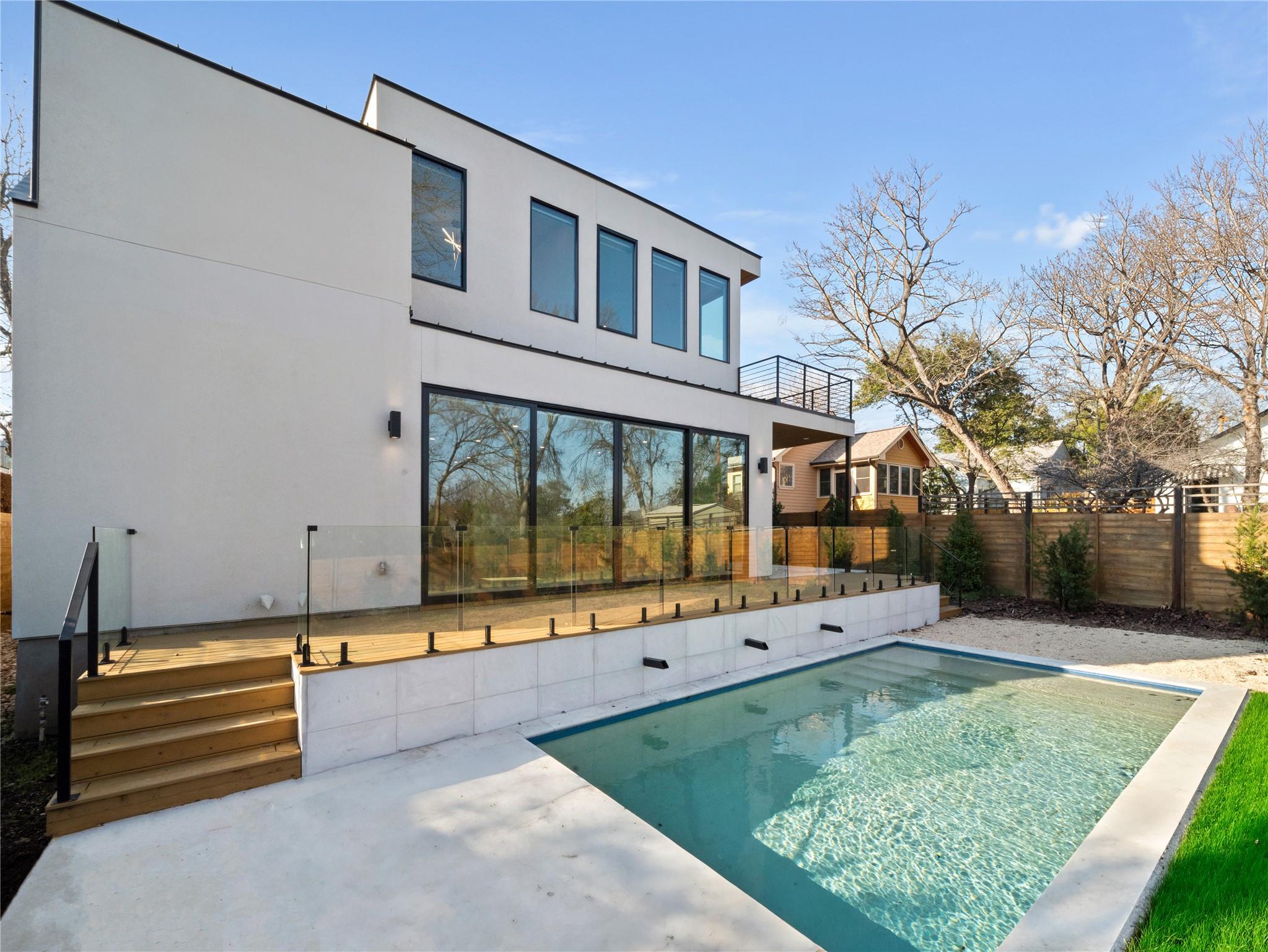 2107 Brackenridge St # B, Austin, TX 78704