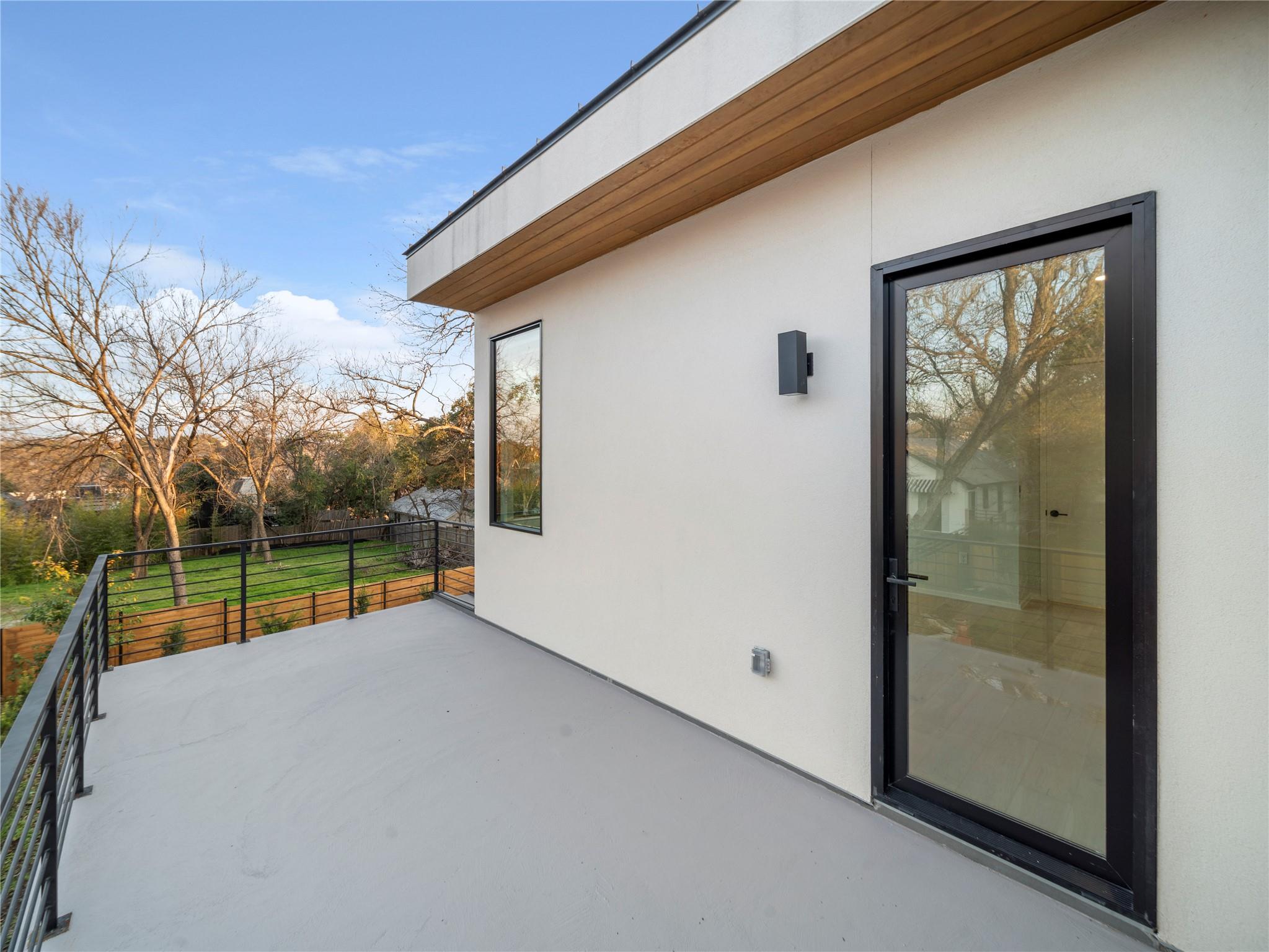 2107 Brackenridge St # B, Austin, TX 78704