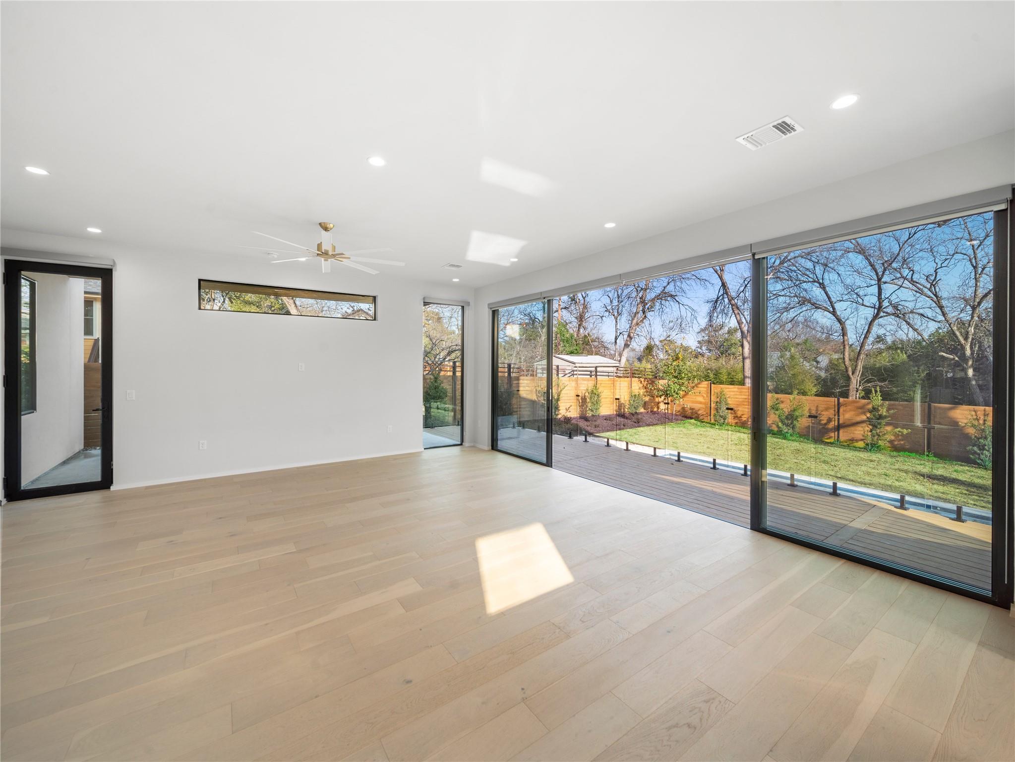 2107 Brackenridge St # B, Austin, TX 78704