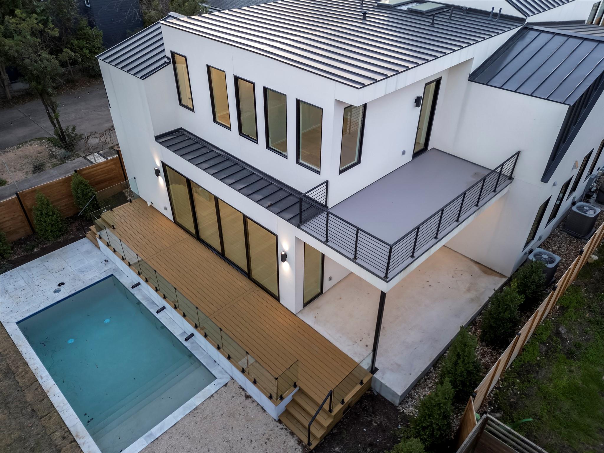 2107 Brackenridge St # B, Austin, TX 78704