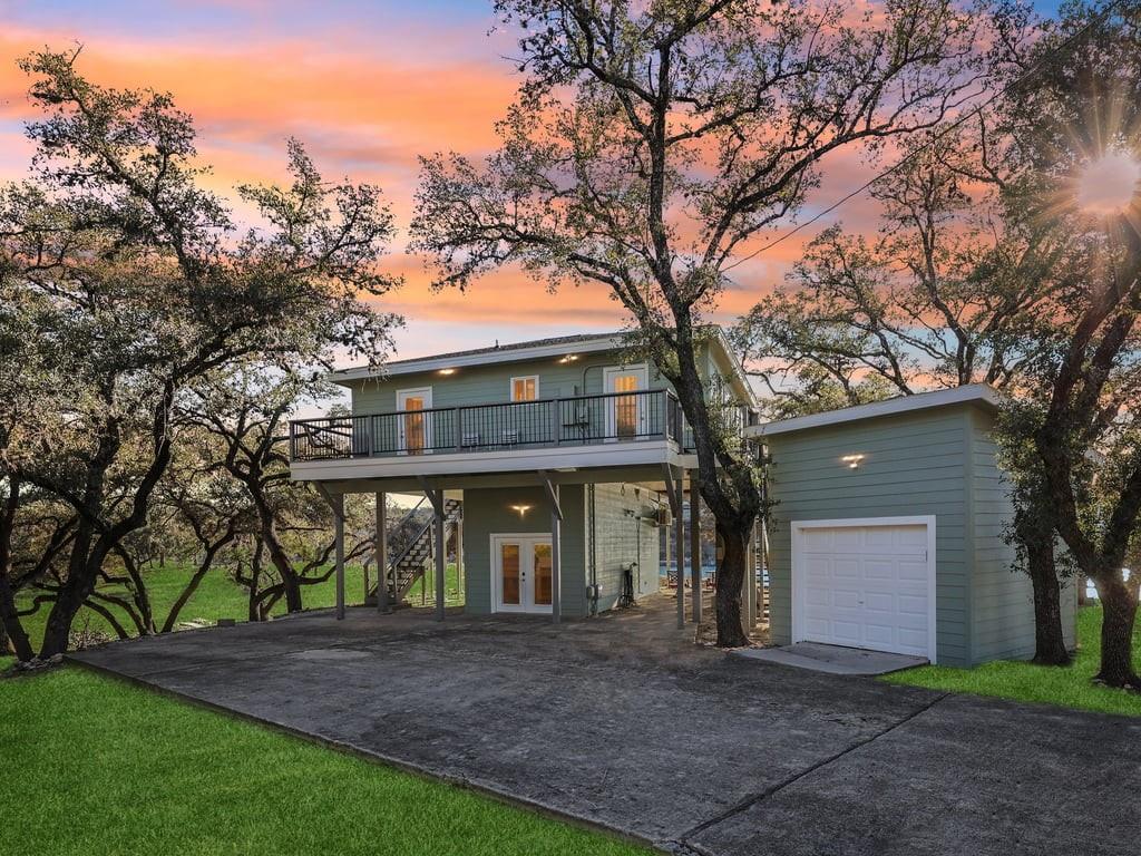 1201 Dusk Ct, Lago Vista, TX 78645