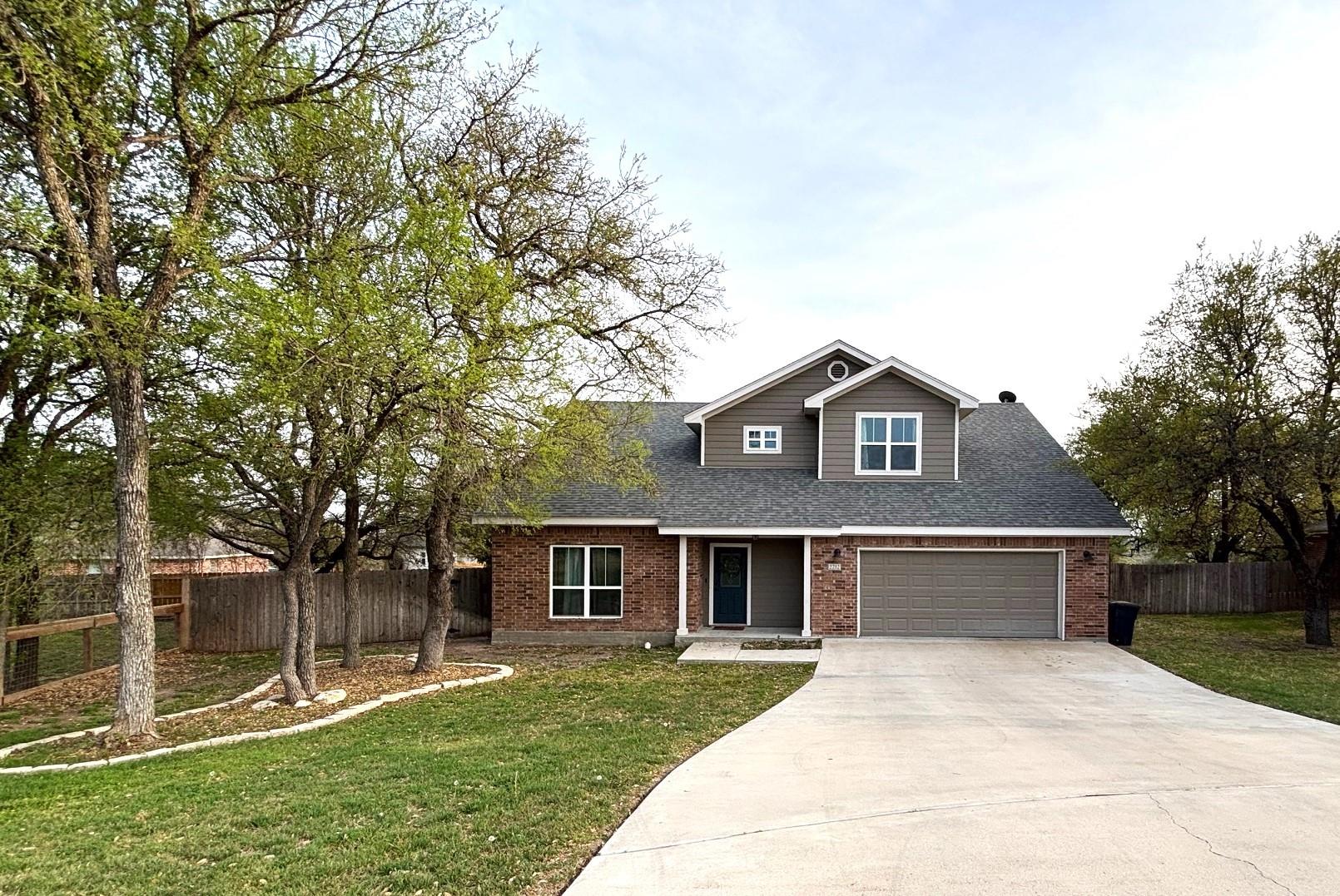 2212 Teton Ave, Lampasas, TX 76550