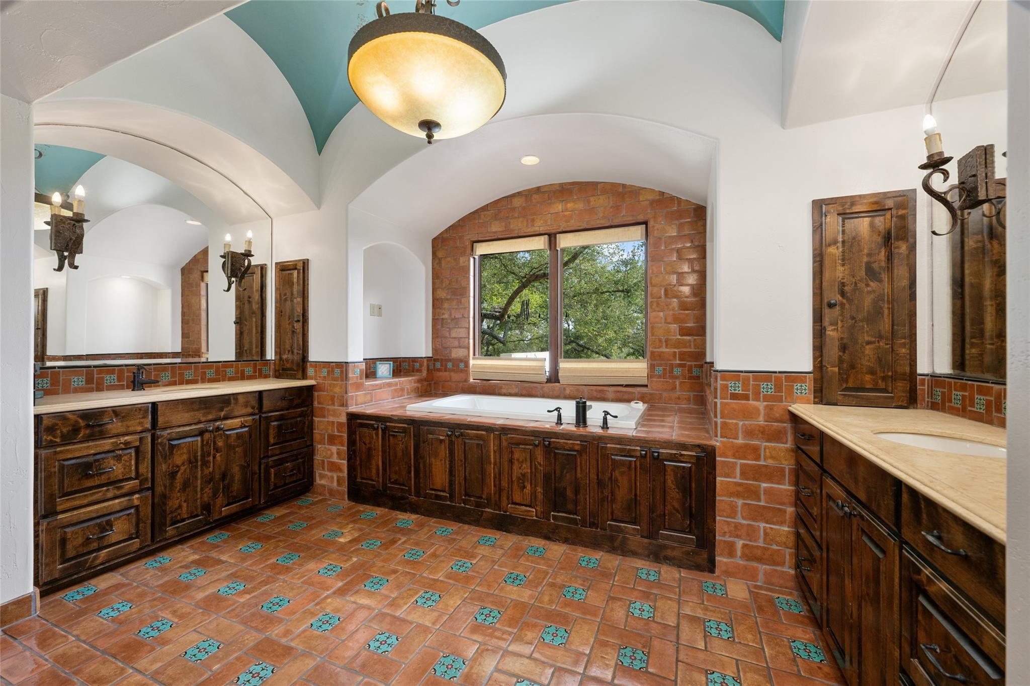 18033 Glenville Cv, Austin, TX 78738