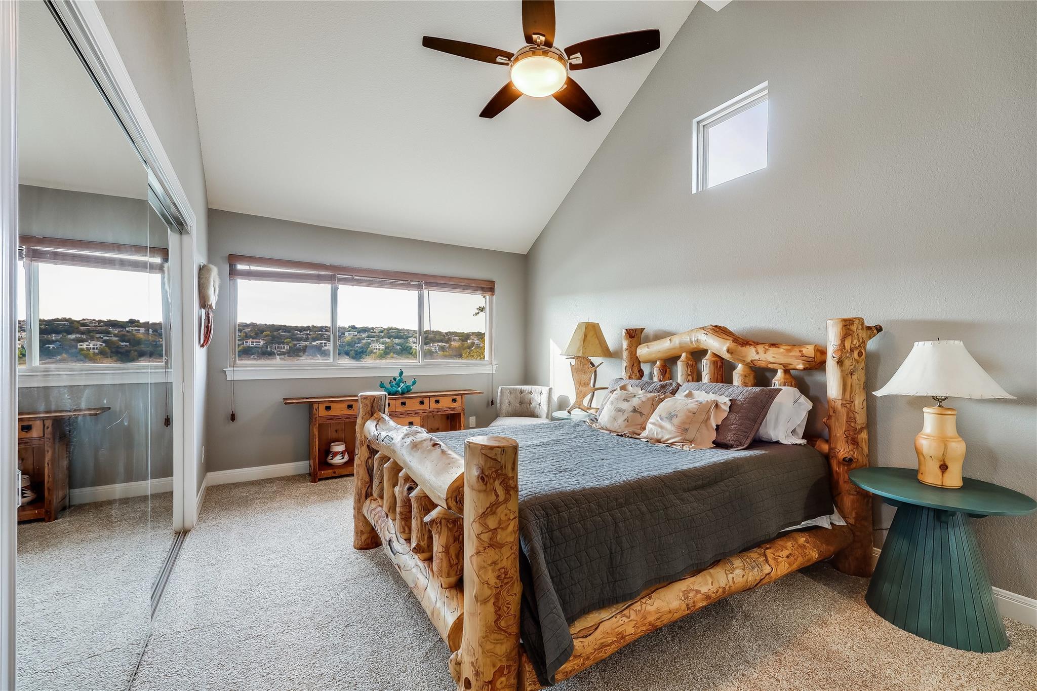 18405 Lakepoint Cv, Point Venture, TX 78645