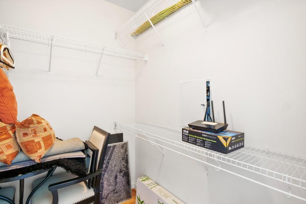 360 Nueces St # 1318, Austin, TX 78701