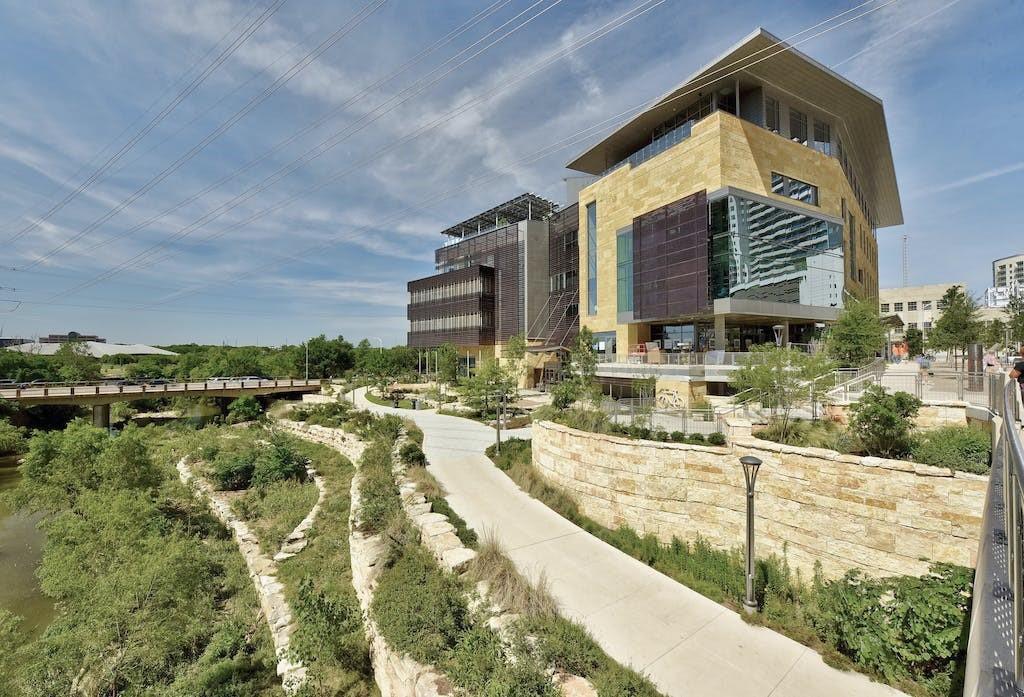 360 Nueces St # 1318, Austin, TX 78701